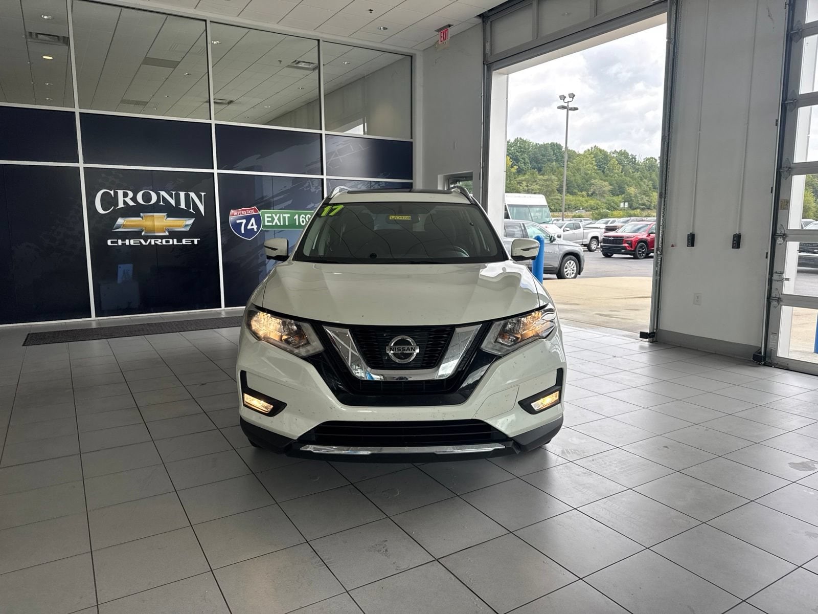 nissan rogue 2017 5N1AT2MV2HC841725 image nissan rogue 2017 5N1AT2MV2HC841725 image