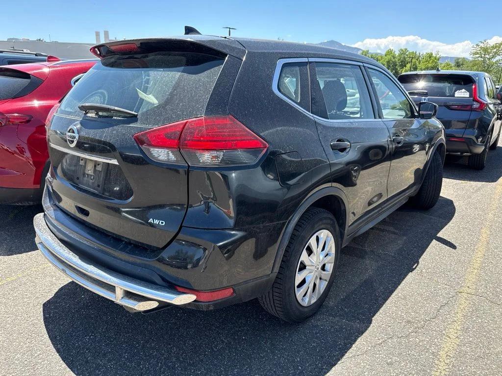 nissan rogue 2017 JN8AT2MV6HW005360 image nissan rogue 2017 JN8AT2MV6HW005360 image