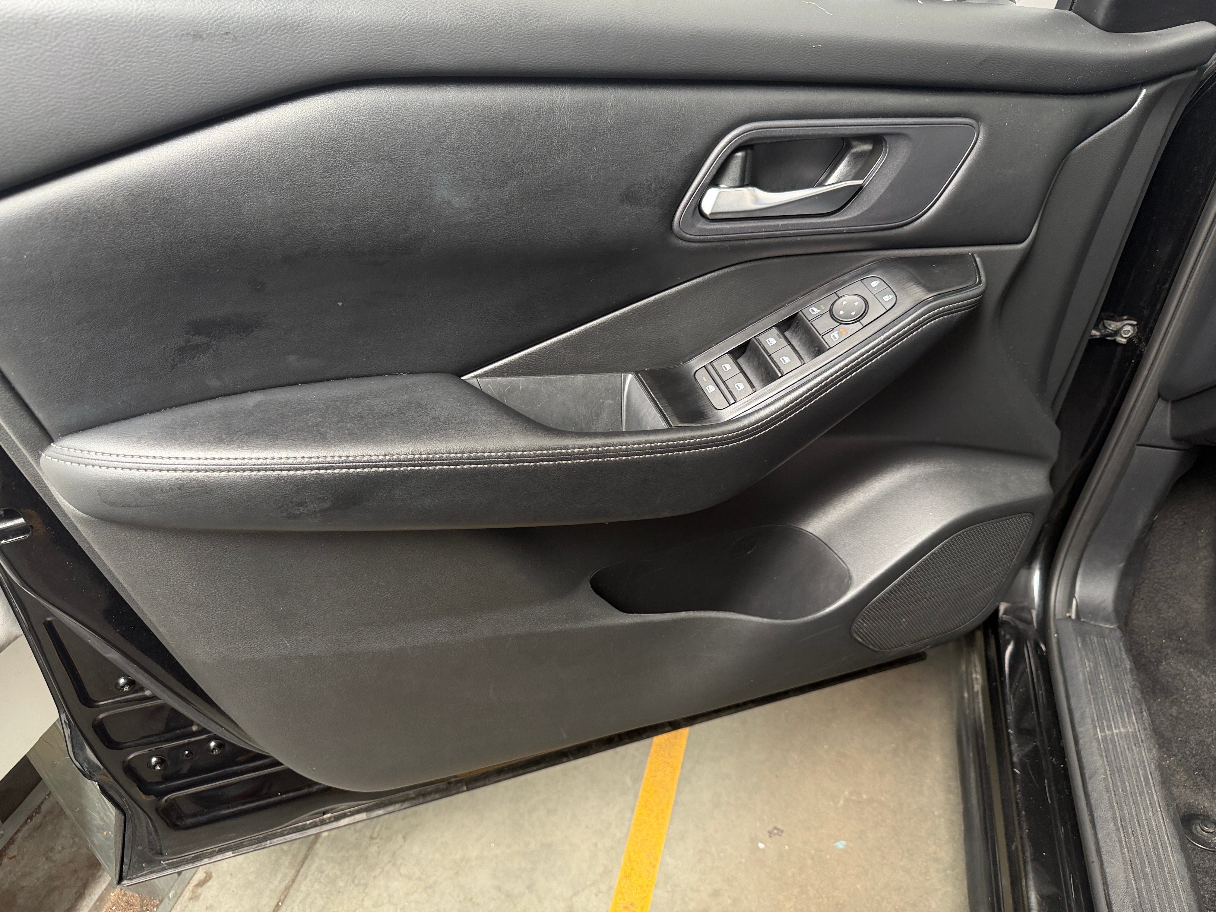 nissan rogue 2024 5N1BT3BA0RC693196 image nissan rogue 2024 5N1BT3BA0RC693196 image