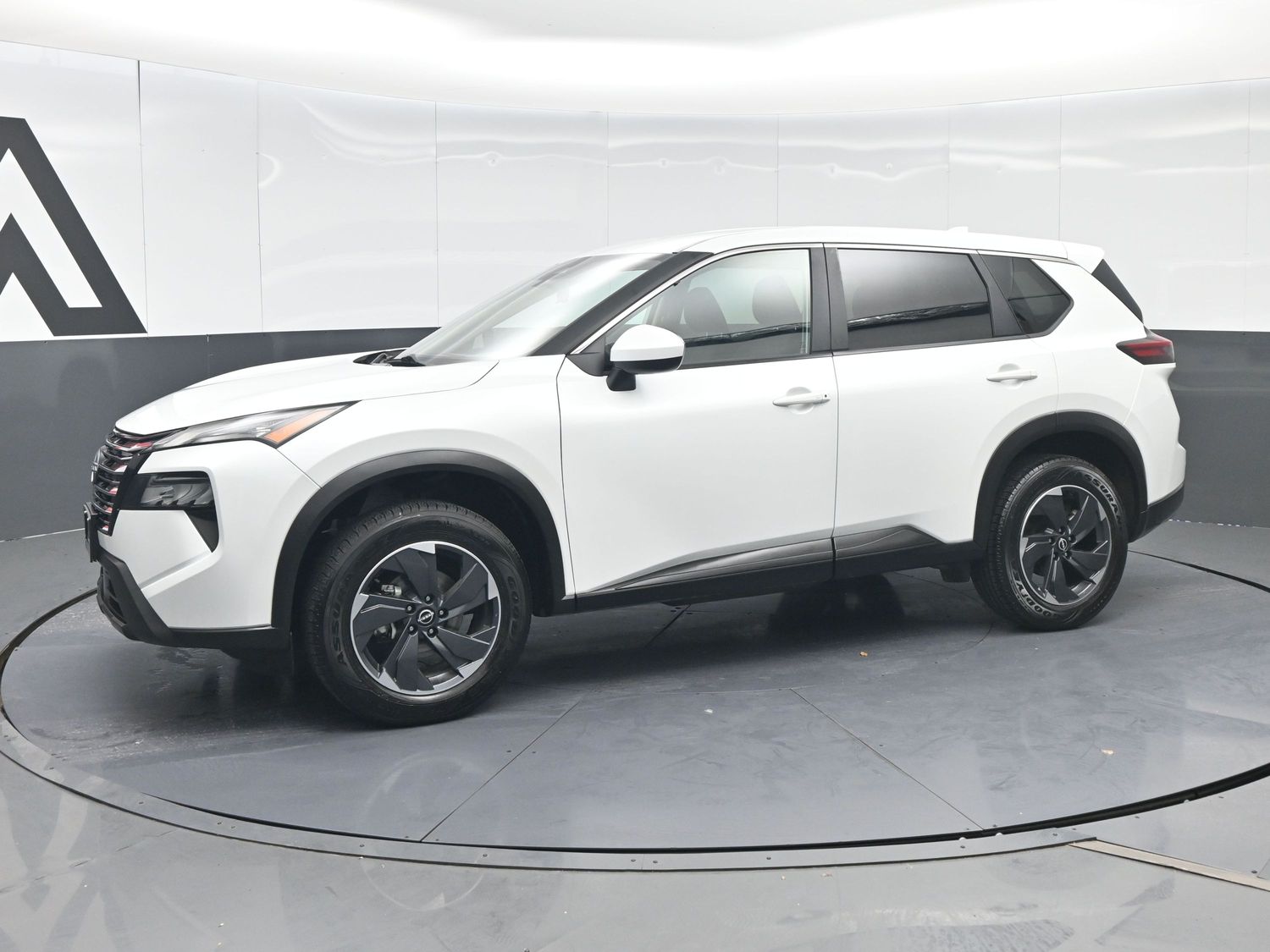 nissan rogue 2024 5N1BT3BA7RC700211 image nissan rogue 2024 5N1BT3BA7RC700211 image