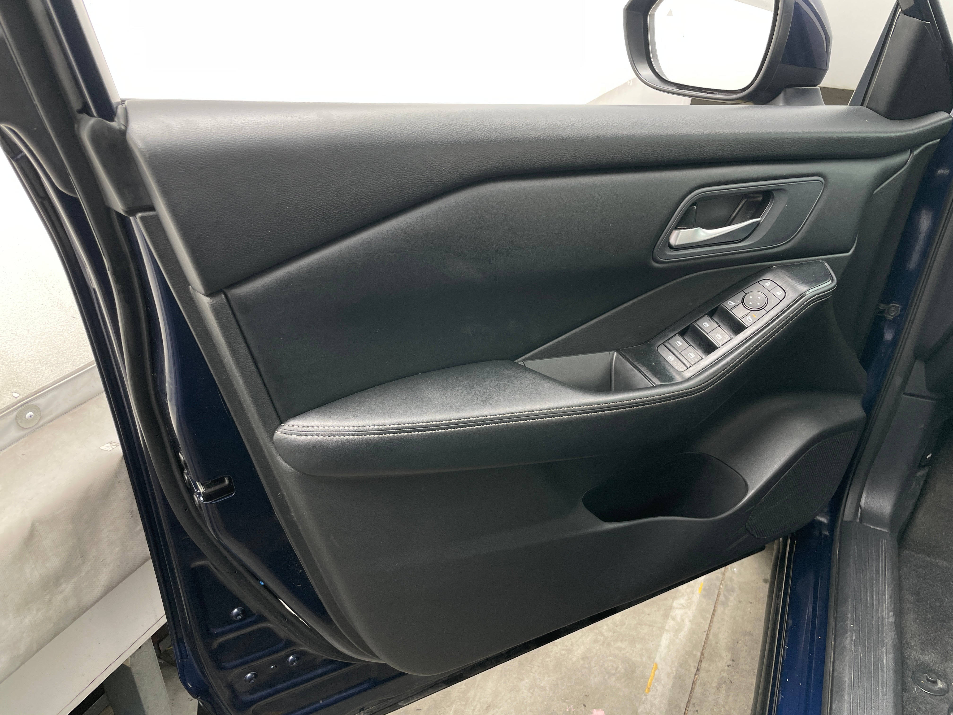 nissan rogue 2024 5N1BT3BA1RC706084 image nissan rogue 2024 5N1BT3BA1RC706084 image