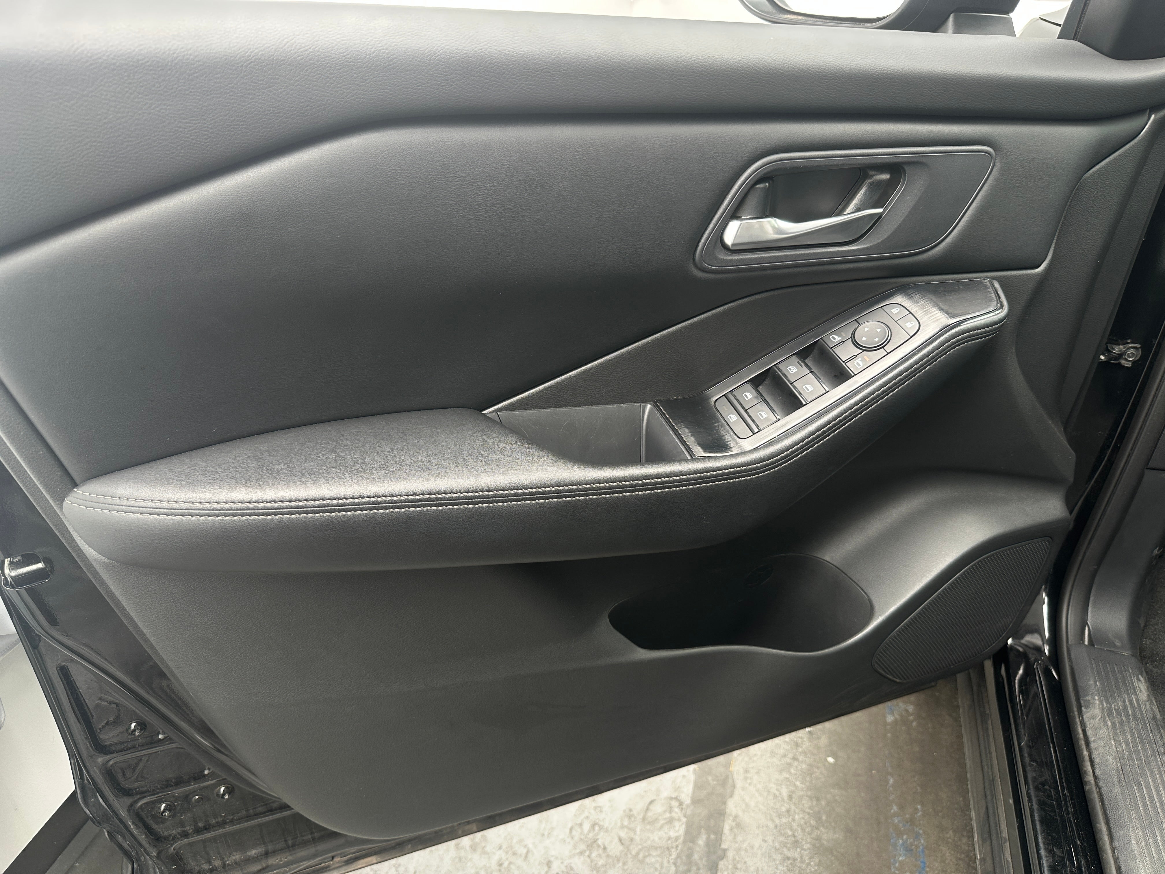 nissan rogue 2024 5N1BT3BB7RC694399 image nissan rogue 2024 5N1BT3BB7RC694399 image