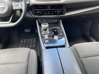 nissan rogue 2024 5N1BT3AA5RC670871 image nissan rogue 2024 5N1BT3AA5RC670871 image