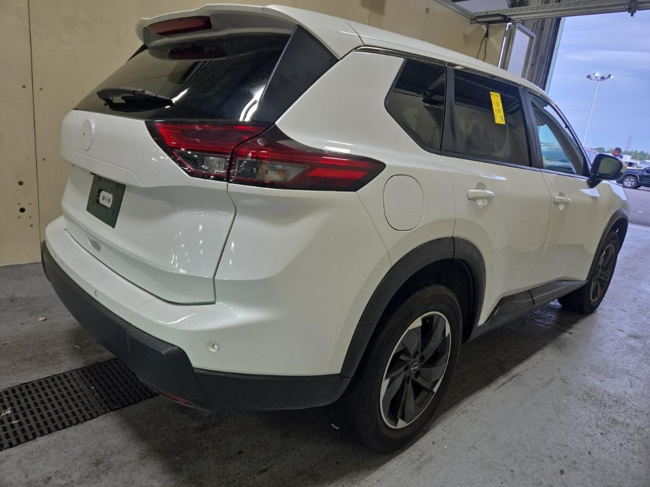 nissan rogue 2024 JN8BT3BB6RW420974 image nissan rogue 2024 JN8BT3BB6RW420974 image