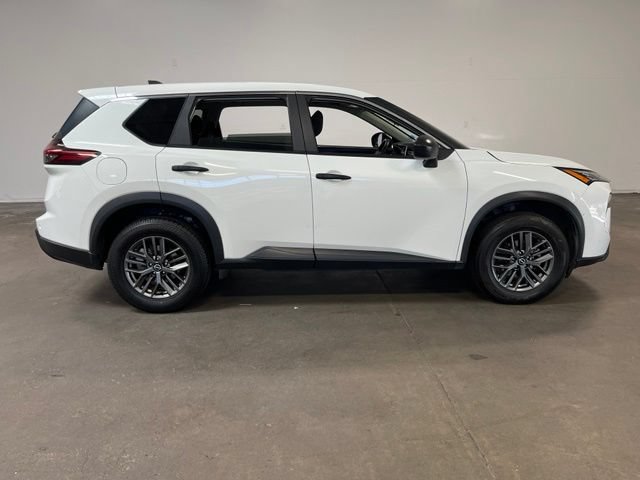nissan rogue 2024 5N1BT3AA8RC713857 image nissan rogue 2024 5N1BT3AA8RC713857 image
