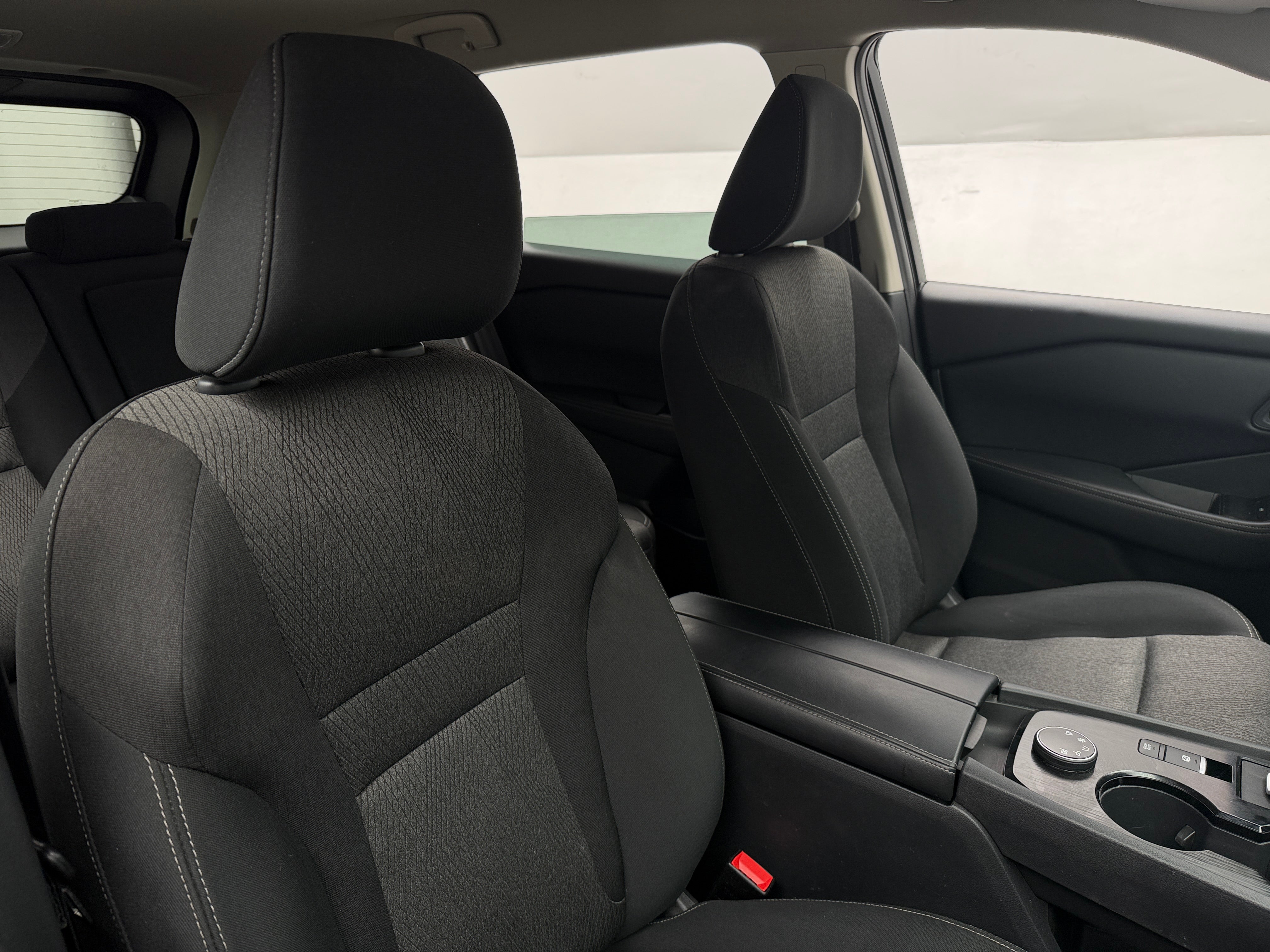 nissan rogue 2024 5N1BT3BB4RC732686 image nissan rogue 2024 5N1BT3BB4RC732686 image
