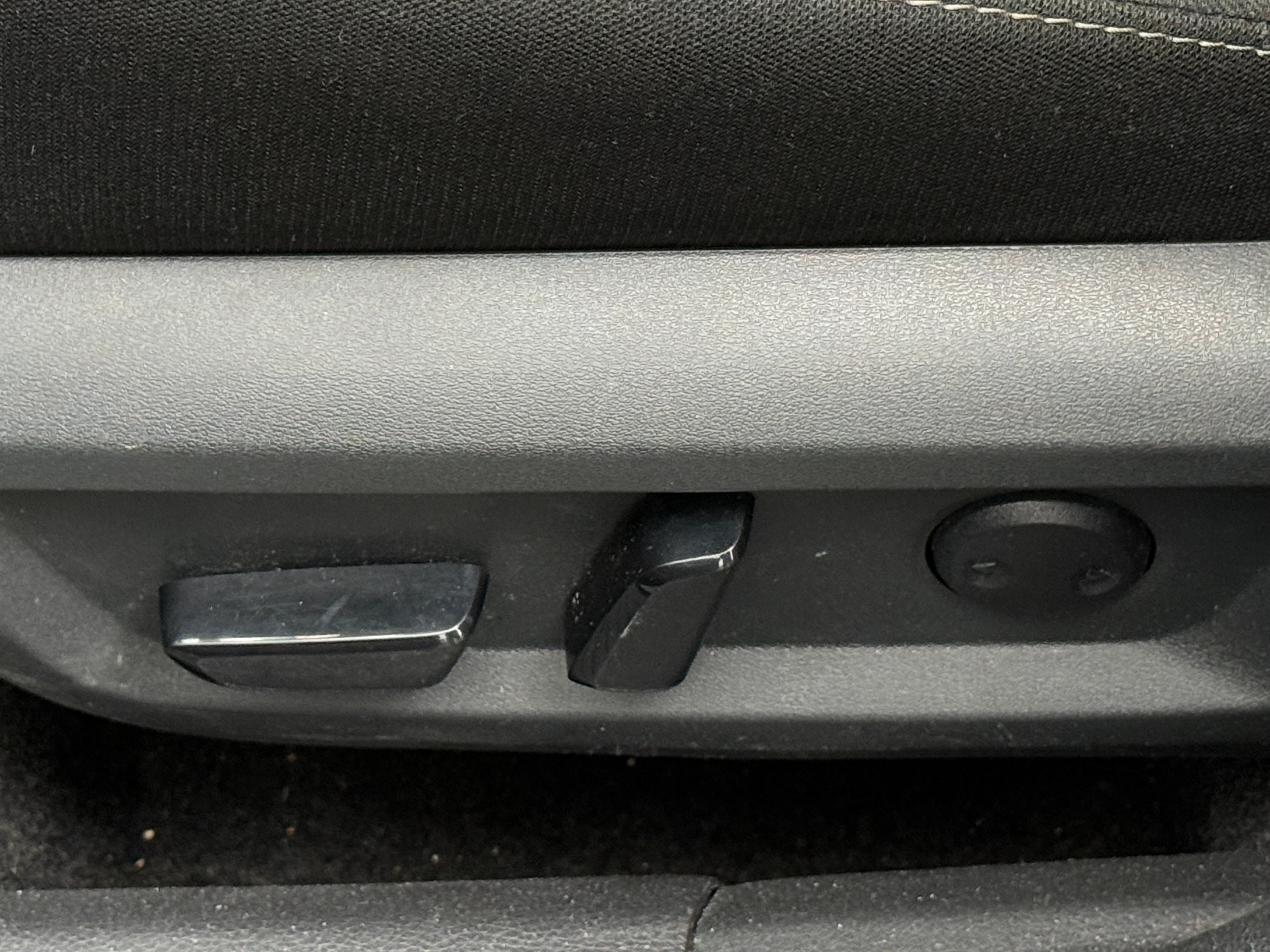 nissan rogue 2024 5N1BT3BB0RC748593 image nissan rogue 2024 5N1BT3BB0RC748593 image