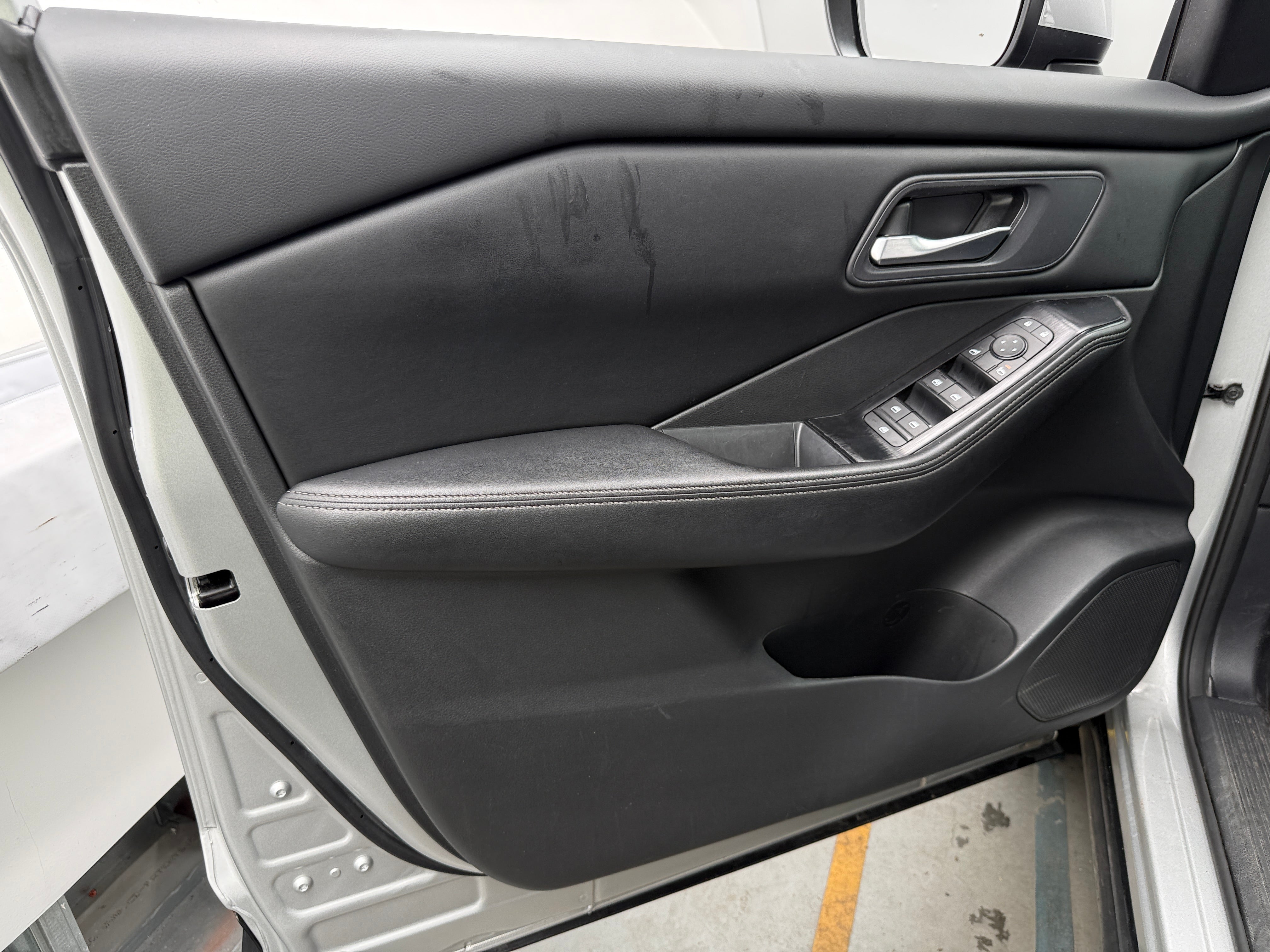 nissan rogue 2024 5N1BT3BA3RC679891 image nissan rogue 2024 5N1BT3BA3RC679891 image