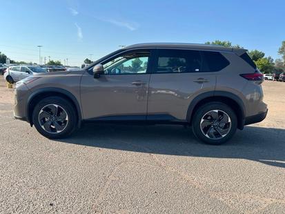 nissan rogue 2024 5N1BT3BB1RC719569 image nissan rogue 2024 5N1BT3BB1RC719569 image