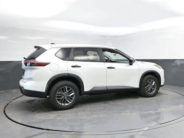 nissan rogue 2024 5N1BT3AB1RC746286 image nissan rogue 2024 5N1BT3AB1RC746286 image