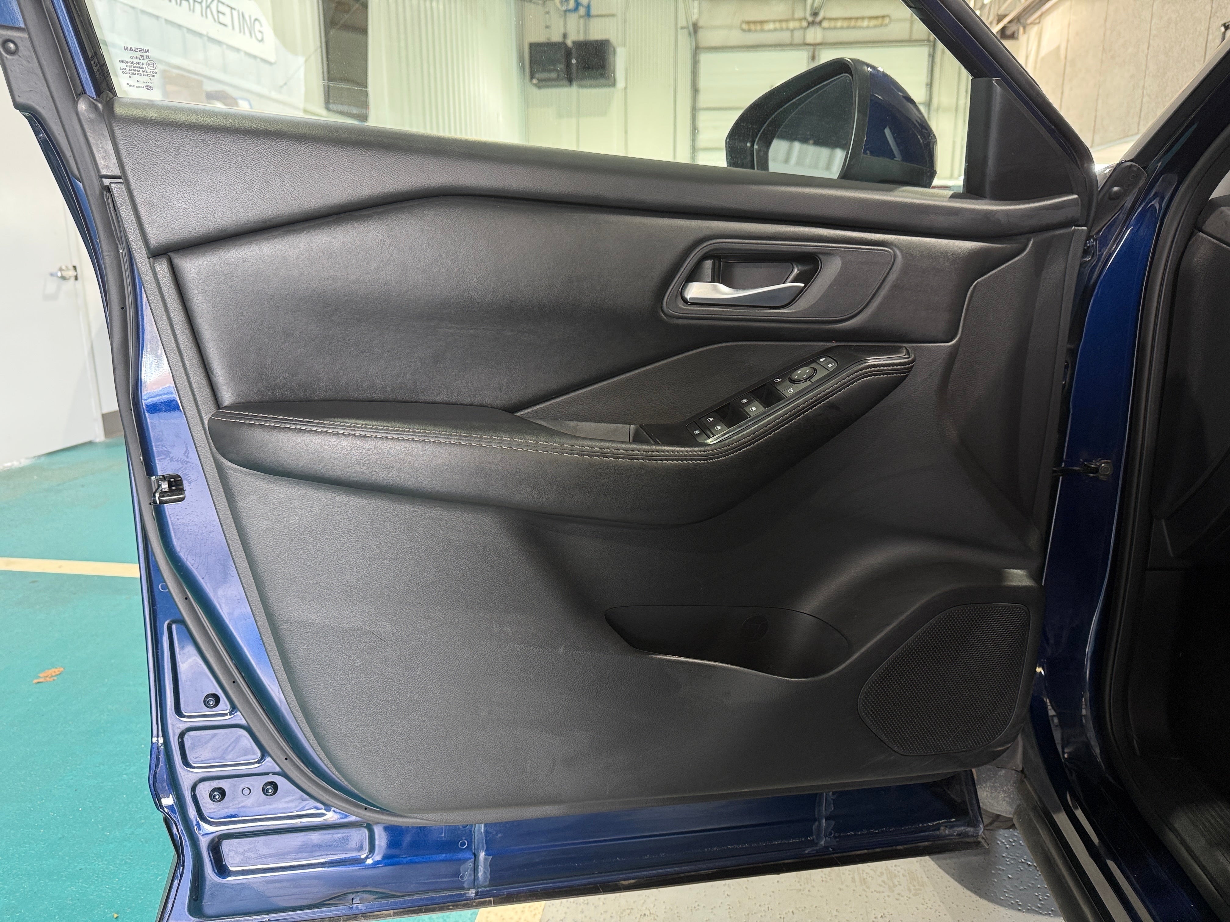 nissan rogue 2024 5N1BT3BA3RC723680 image nissan rogue 2024 5N1BT3BA3RC723680 image