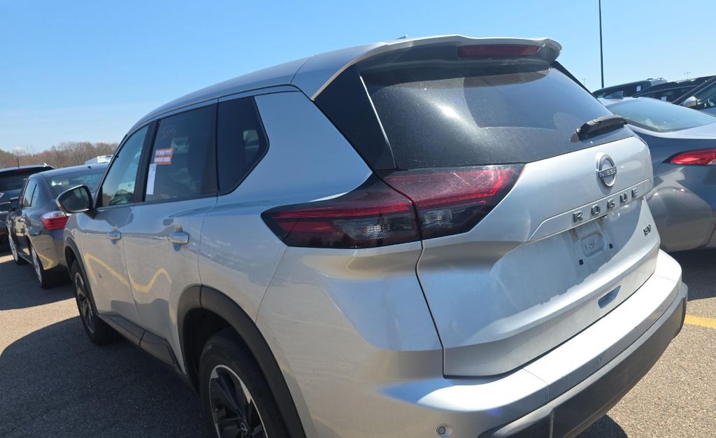 nissan rogue 2024 5N1BT3BA5RC697941 image nissan rogue 2024 5N1BT3BA5RC697941 image