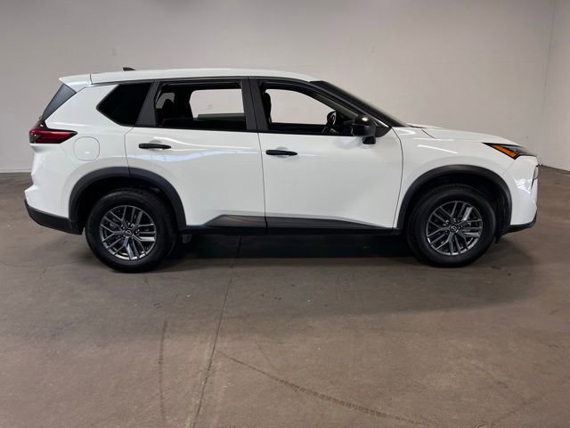 nissan rogue 2024 5N1BT3AA8RC670802 image nissan rogue 2024 5N1BT3AA8RC670802 image