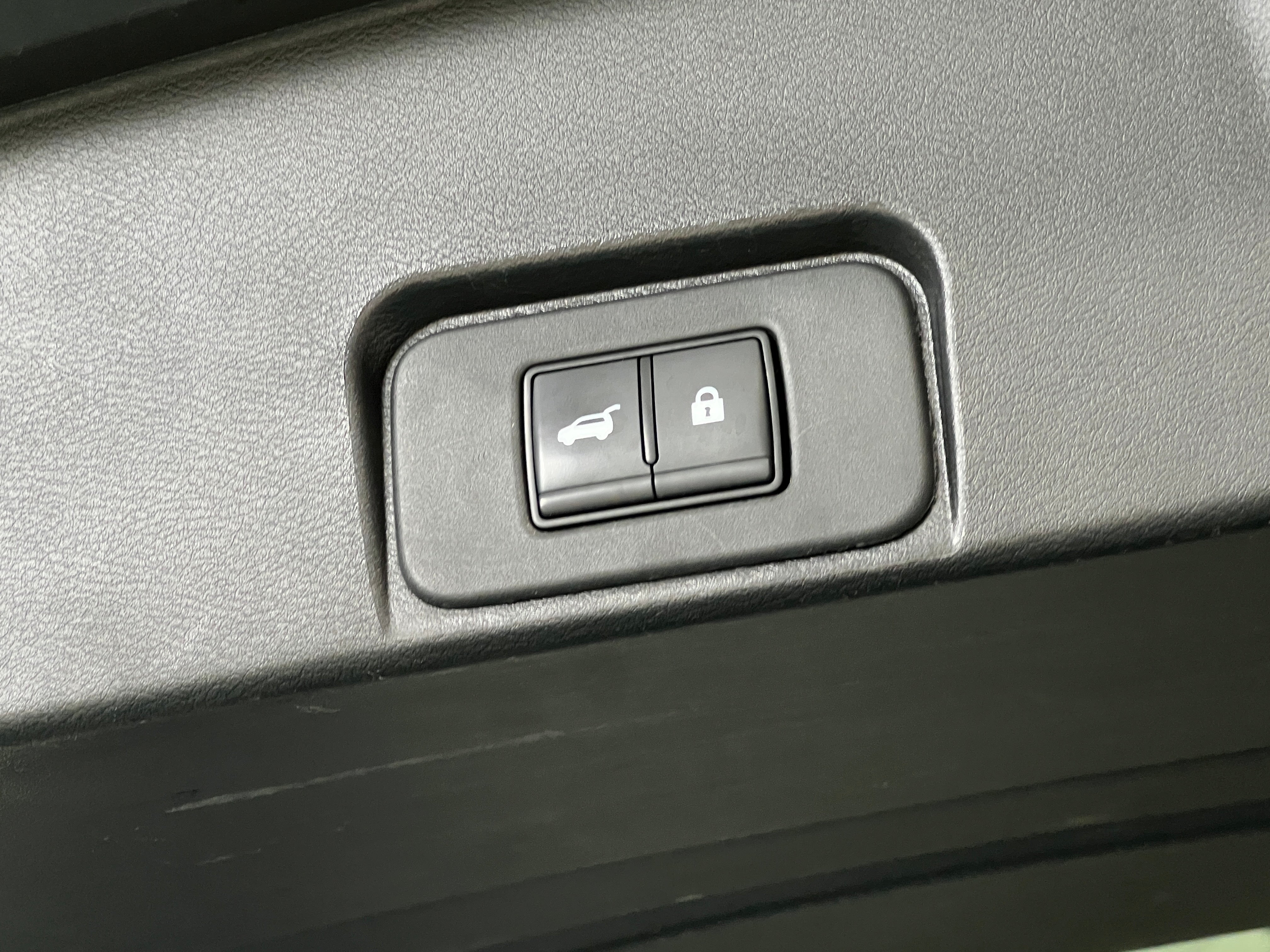 nissan rogue 2024 5N1BT3BA1RC758427 image nissan rogue 2024 5N1BT3BA1RC758427 image