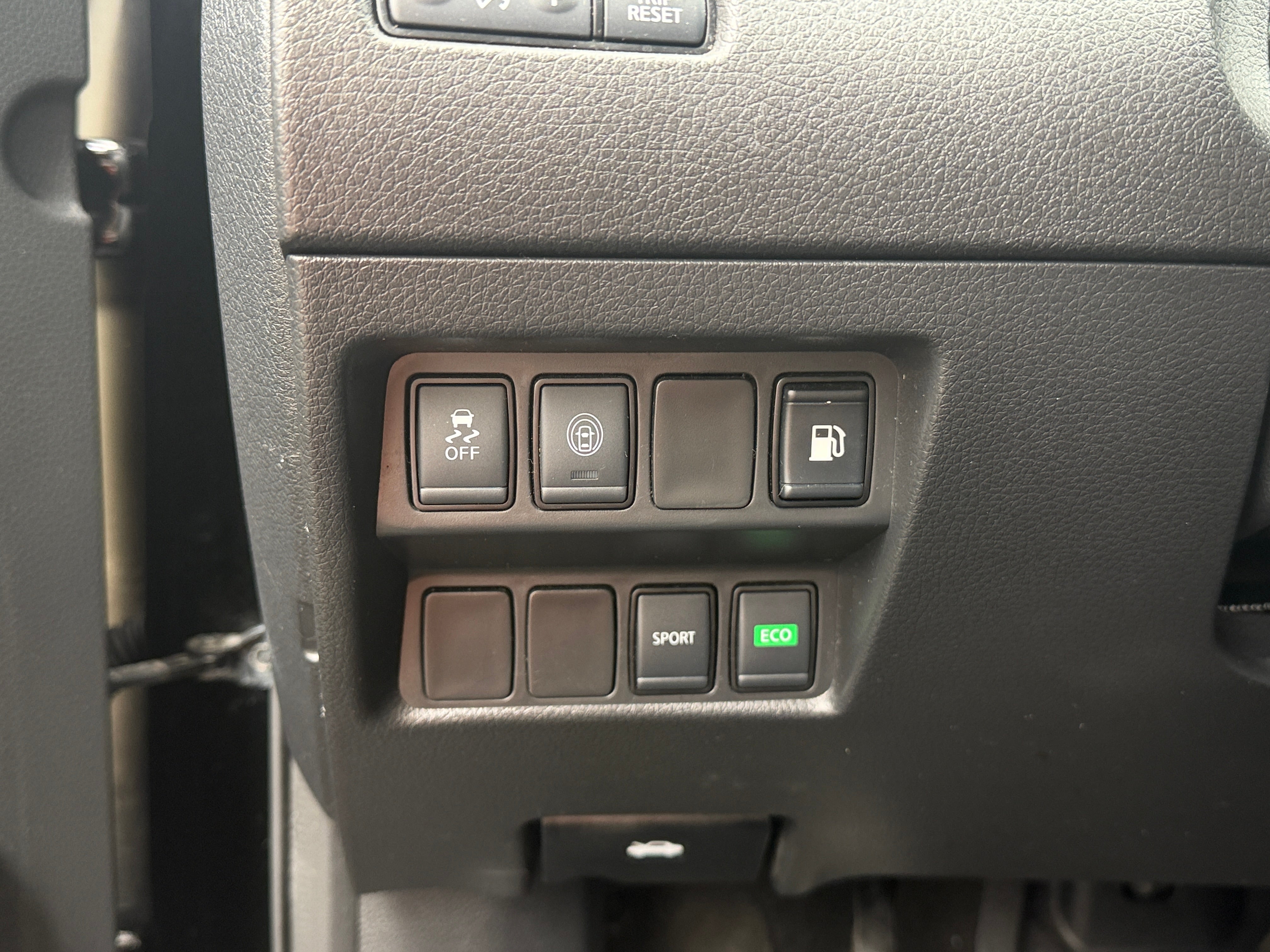 nissan rogue 2020 5N1AT2MT5LC815319 image nissan rogue 2020 5N1AT2MT5LC815319 image