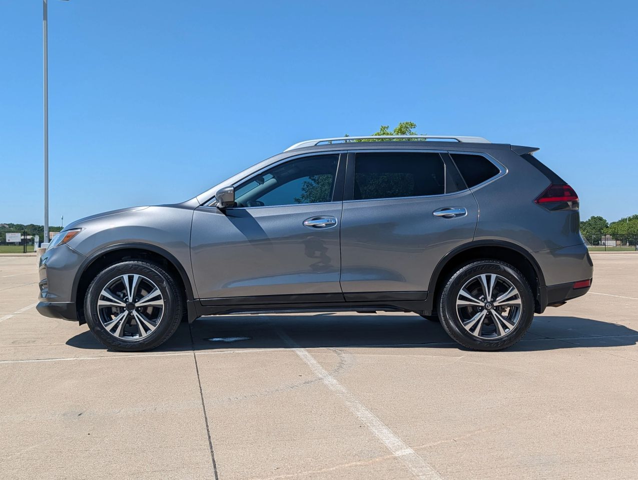 nissan rogue 2020 5N1AT2MVXLC781864 image nissan rogue 2020 5N1AT2MVXLC781864 image