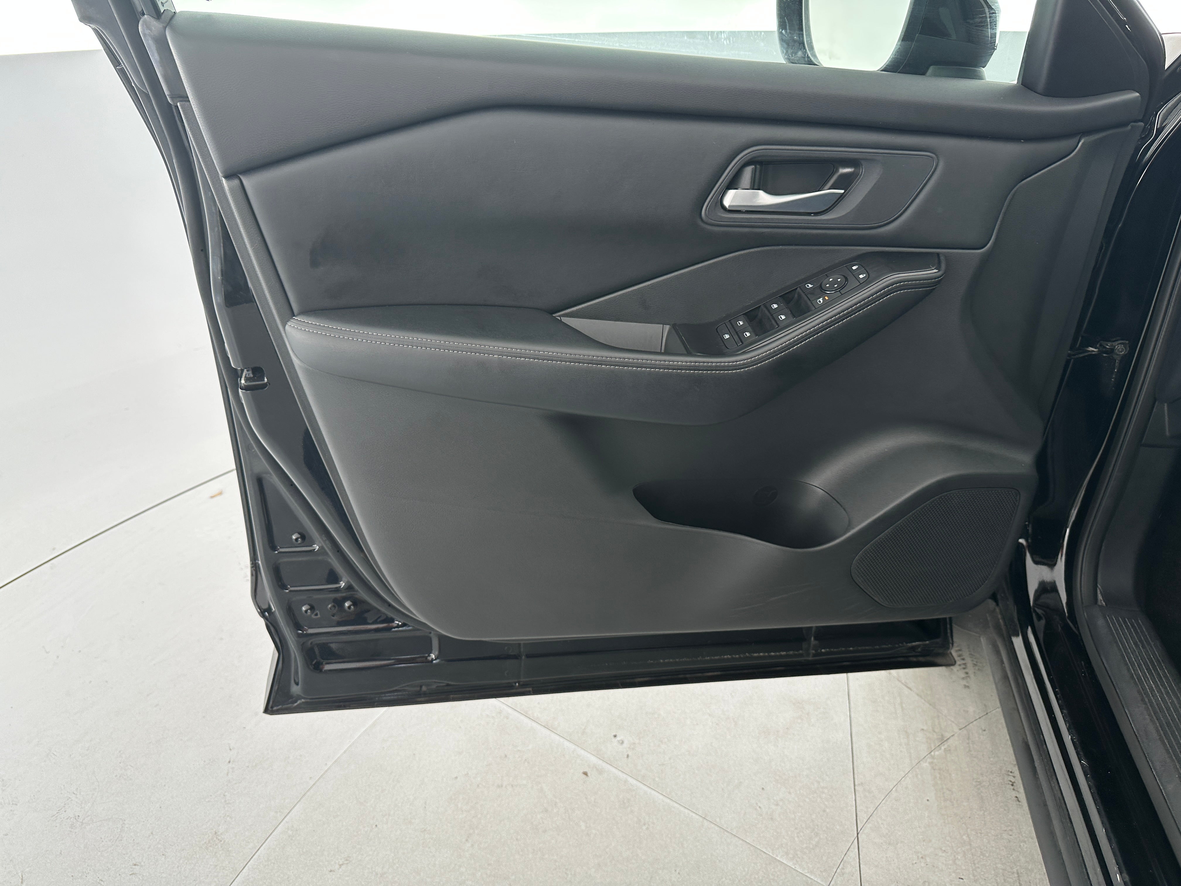 nissan rogue 2025 5N1BT3BA9SC819304 image nissan rogue 2025 5N1BT3BA9SC819304 image