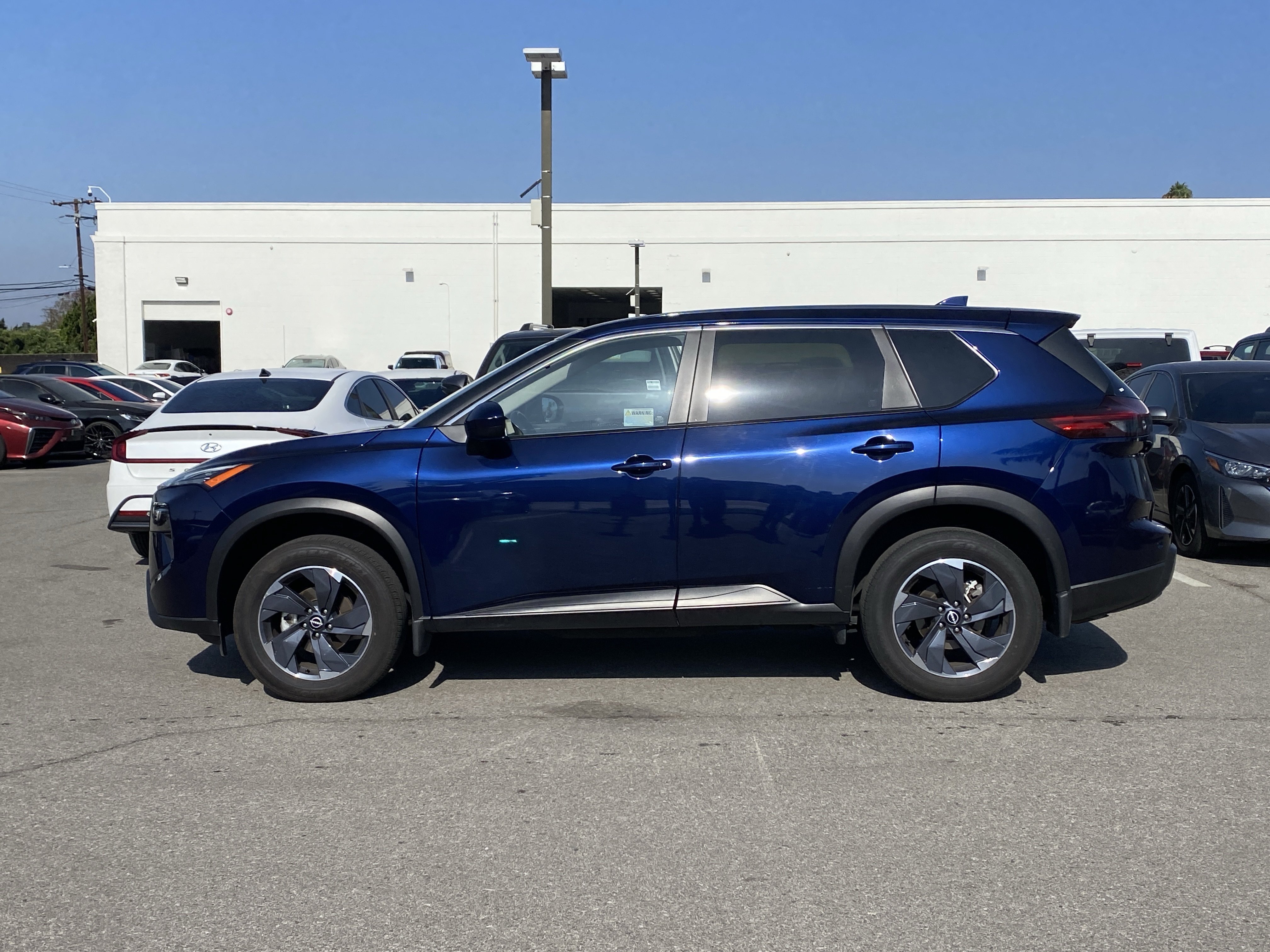 nissan rogue 2025 JN8BT3BA6SW005764 image nissan rogue 2025 JN8BT3BA6SW005764 image