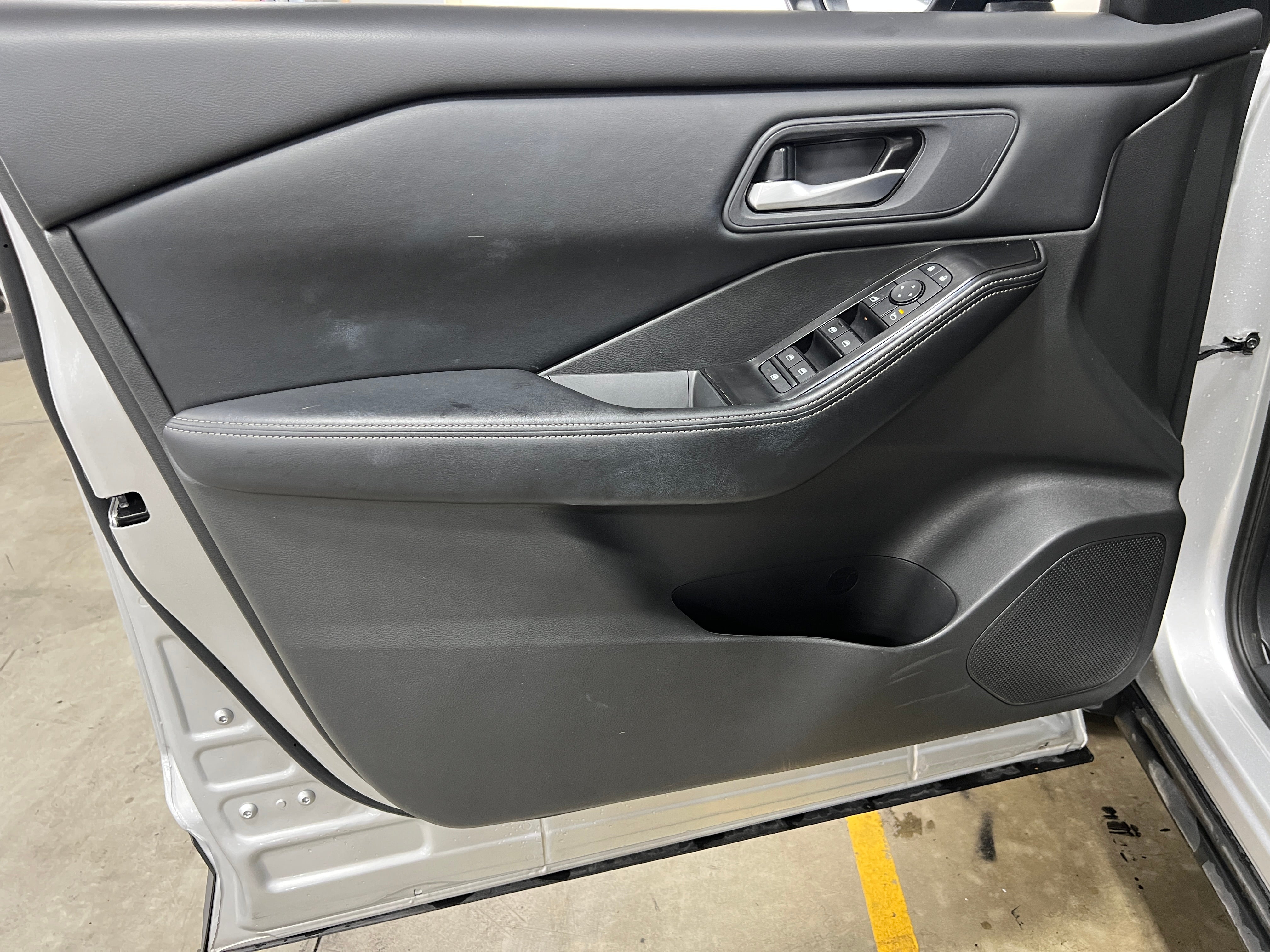 nissan rogue 2025 5N1BT3BA0SC819238 image nissan rogue 2025 5N1BT3BA0SC819238 image