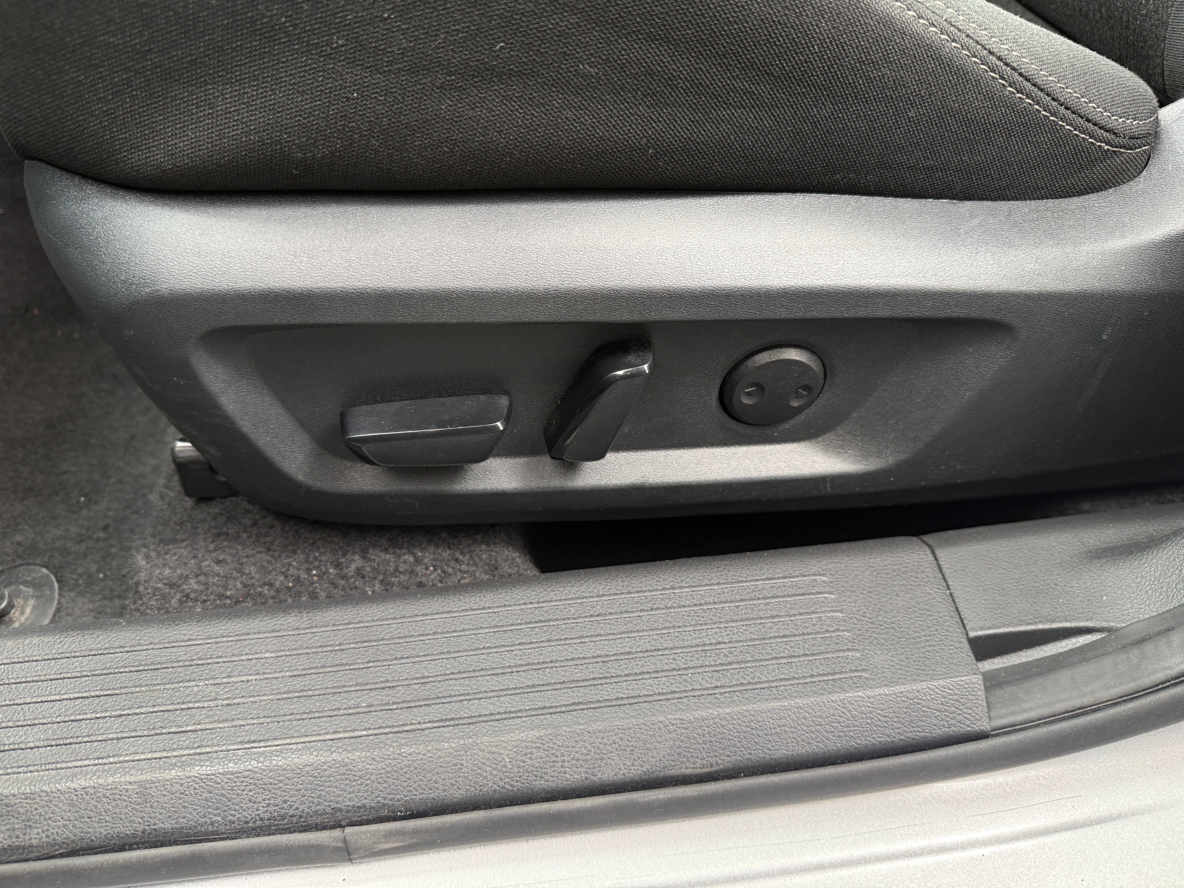 nissan rogue 2025 5N1BT3BB9SC810966 image nissan rogue 2025 5N1BT3BB9SC810966 image