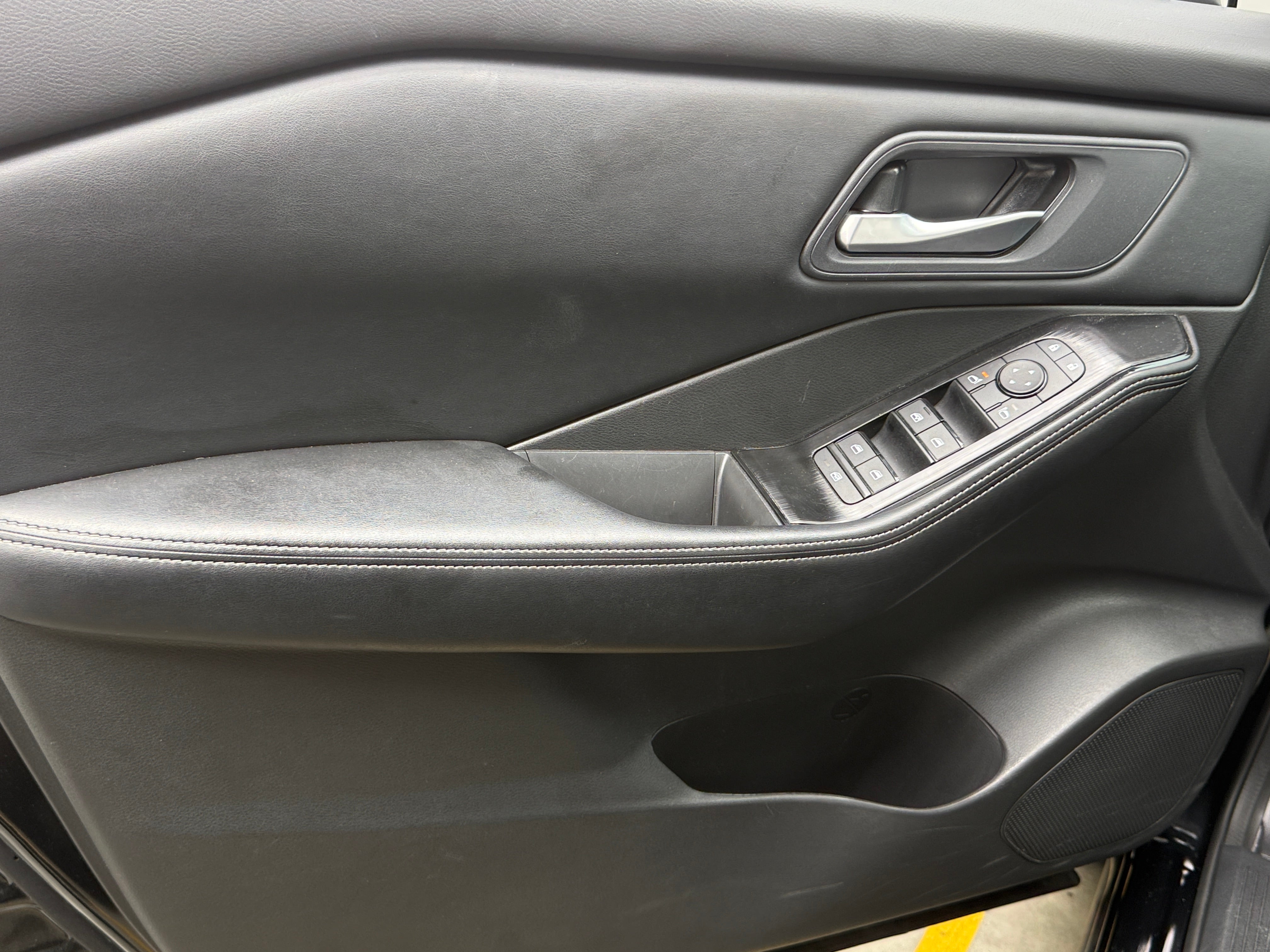 nissan rogue 2025 5N1BT3BB8SC813891 image nissan rogue 2025 5N1BT3BB8SC813891 image