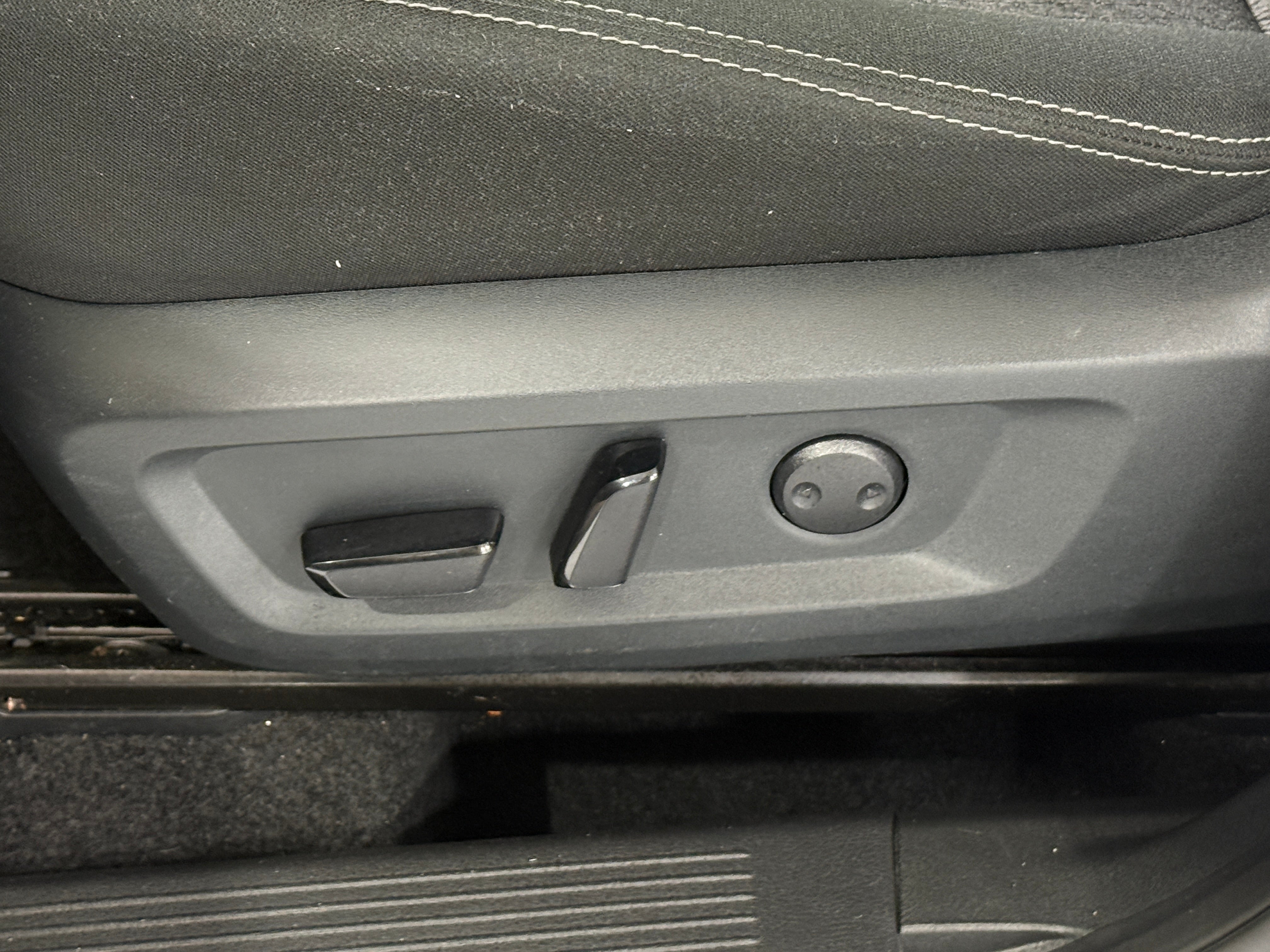 nissan rogue 2025 5N1BT3BBXSC810880 image nissan rogue 2025 5N1BT3BBXSC810880 image
