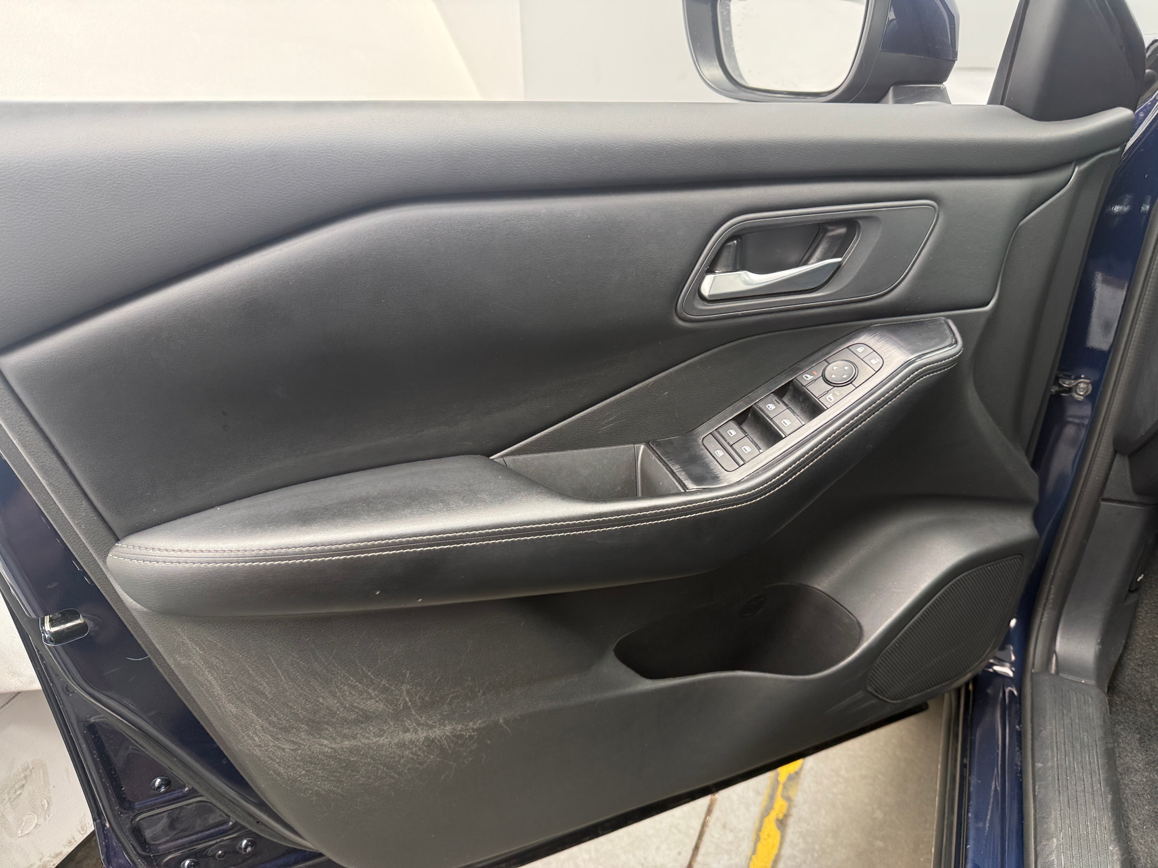 nissan rogue 2025 5N1BT3BA3SC825406 image nissan rogue 2025 5N1BT3BA3SC825406 image