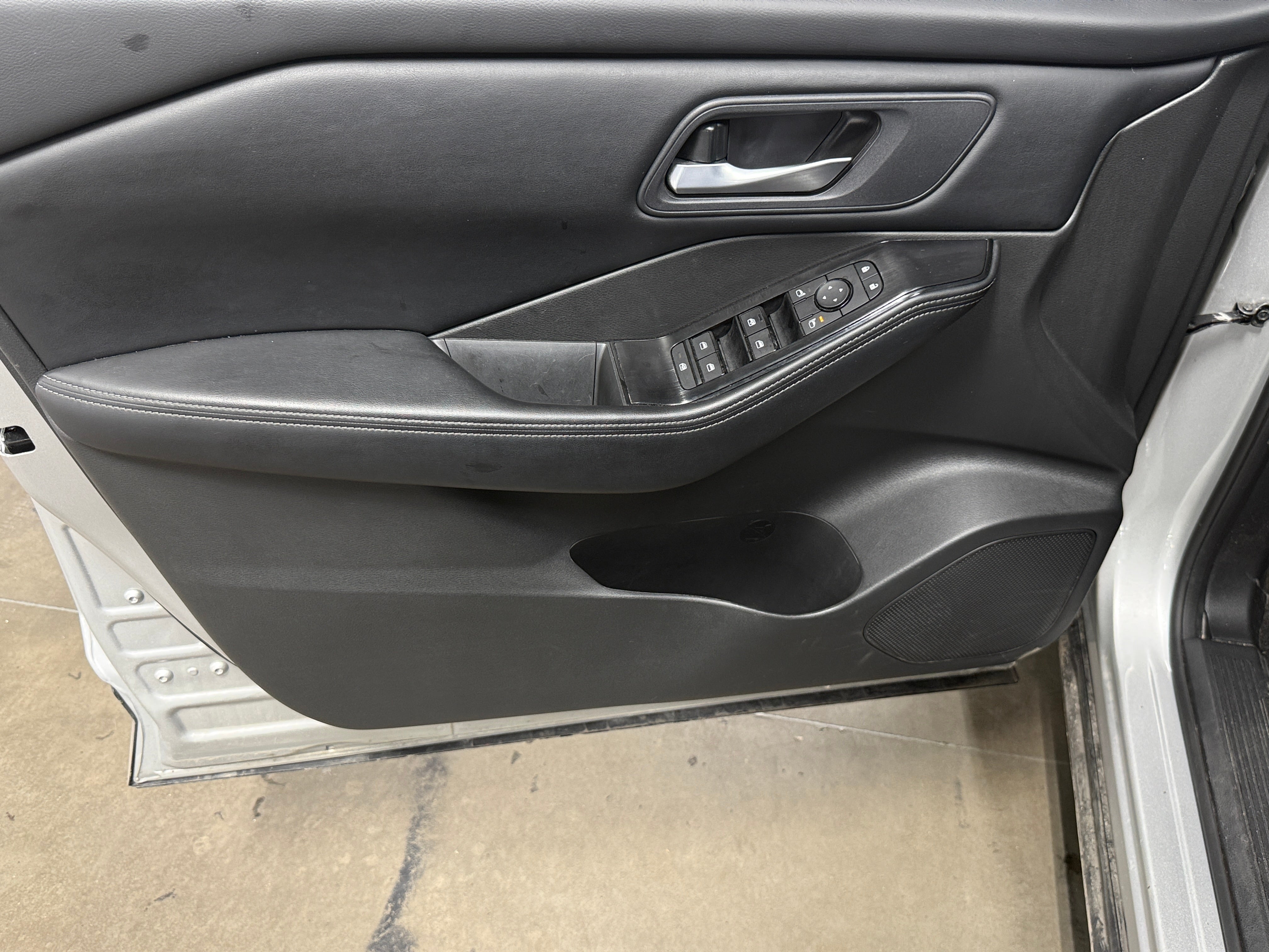 nissan rogue 2025 5N1BT3BA1SC835089 image nissan rogue 2025 5N1BT3BA1SC835089 image