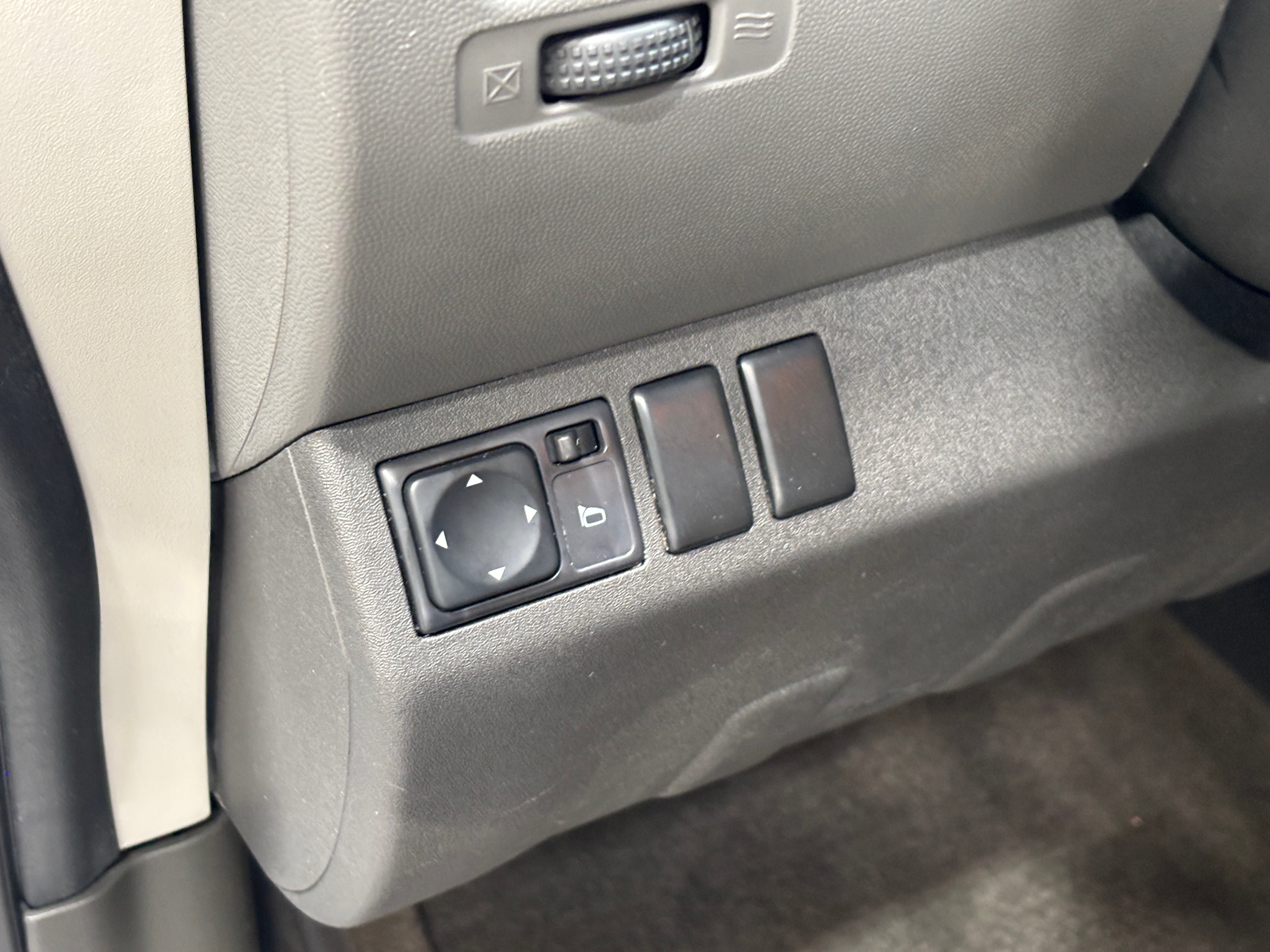 nissan xterra 2012 5N1AN0NU3CC510844 image nissan xterra 2012 5N1AN0NU3CC510844 image