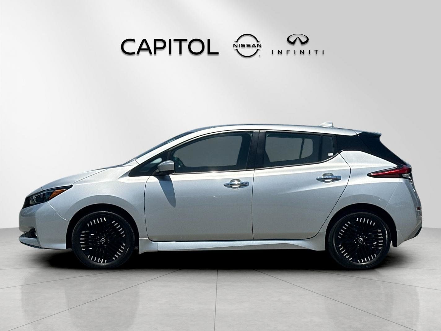 nissan leaf 2024 1N4CZ1CV4RC553140 image nissan leaf 2024 1N4CZ1CV4RC553140 image