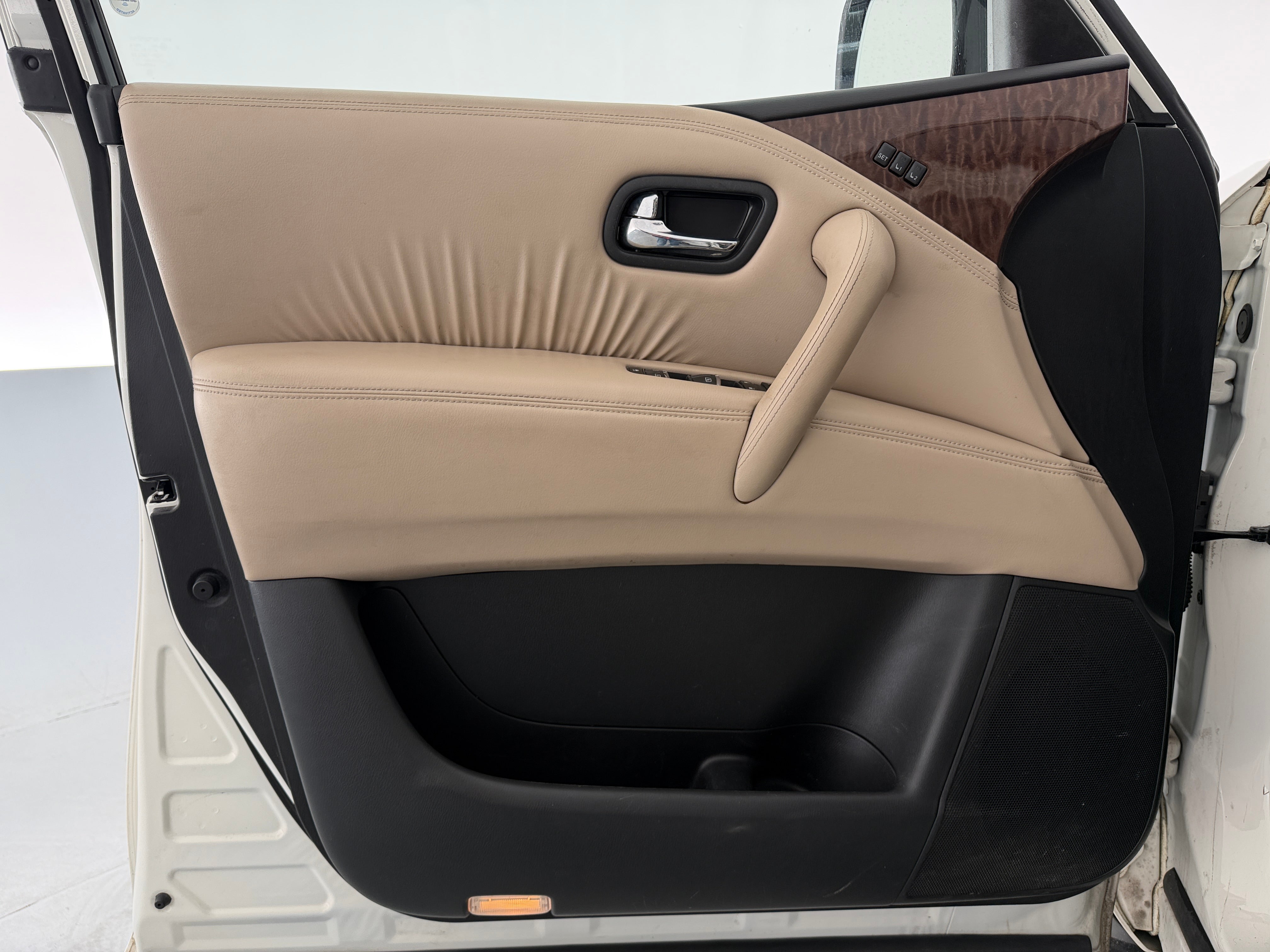 nissan armada 2018 JN8AY2NC8J9550351 image nissan armada 2018 JN8AY2NC8J9550351 image