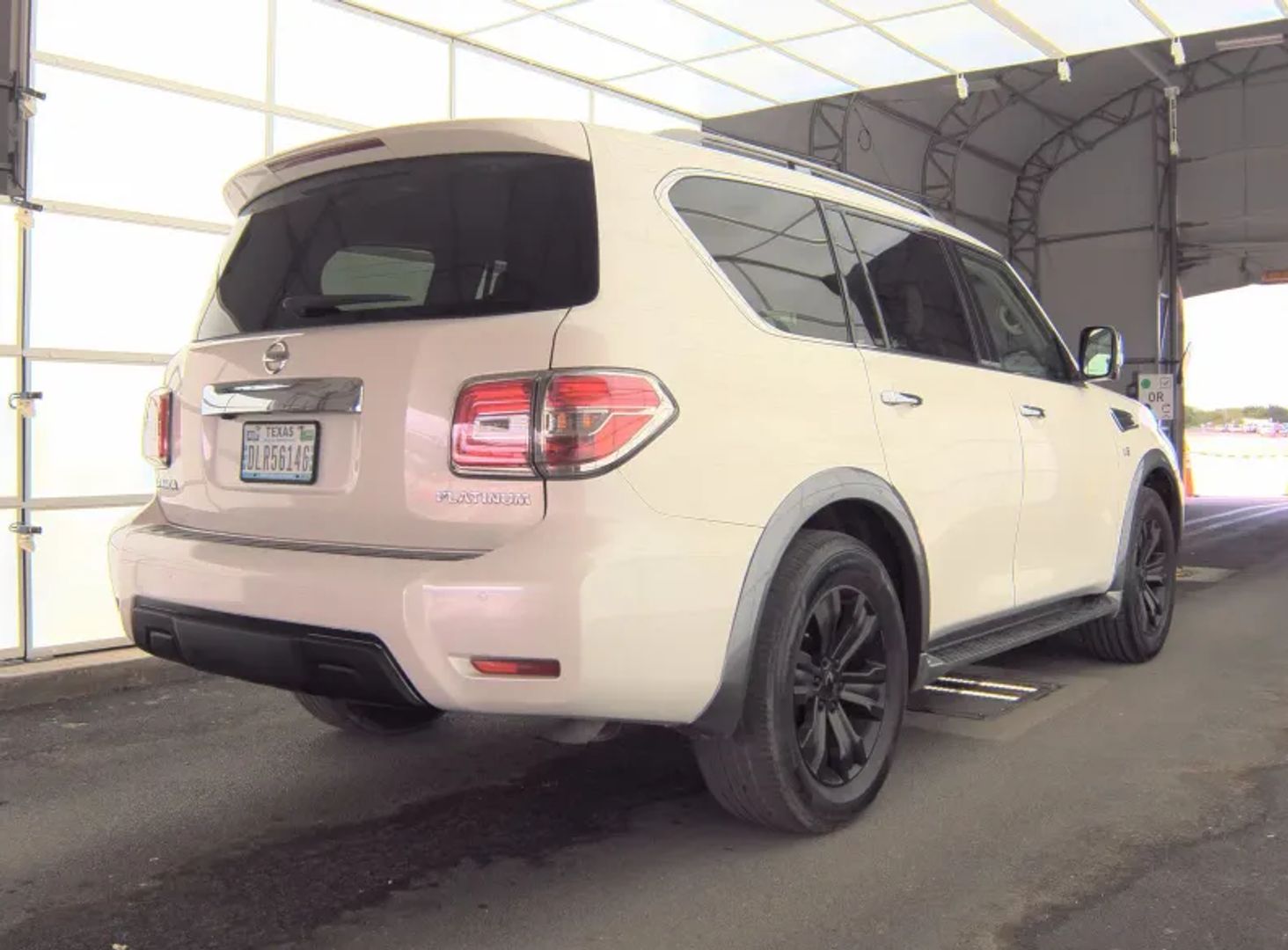 nissan armada 2017 JN8AY2NF0H9300784 image nissan armada 2017 JN8AY2NF0H9300784 image