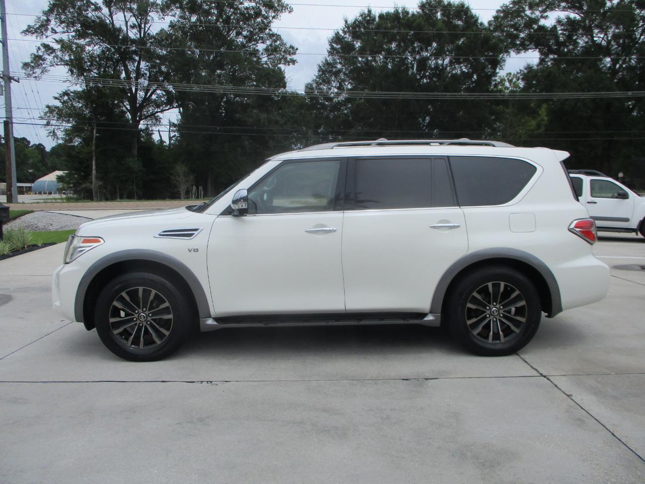 nissan armada 2017 JN8AY2NF7H9303942 image nissan armada 2017 JN8AY2NF7H9303942 image