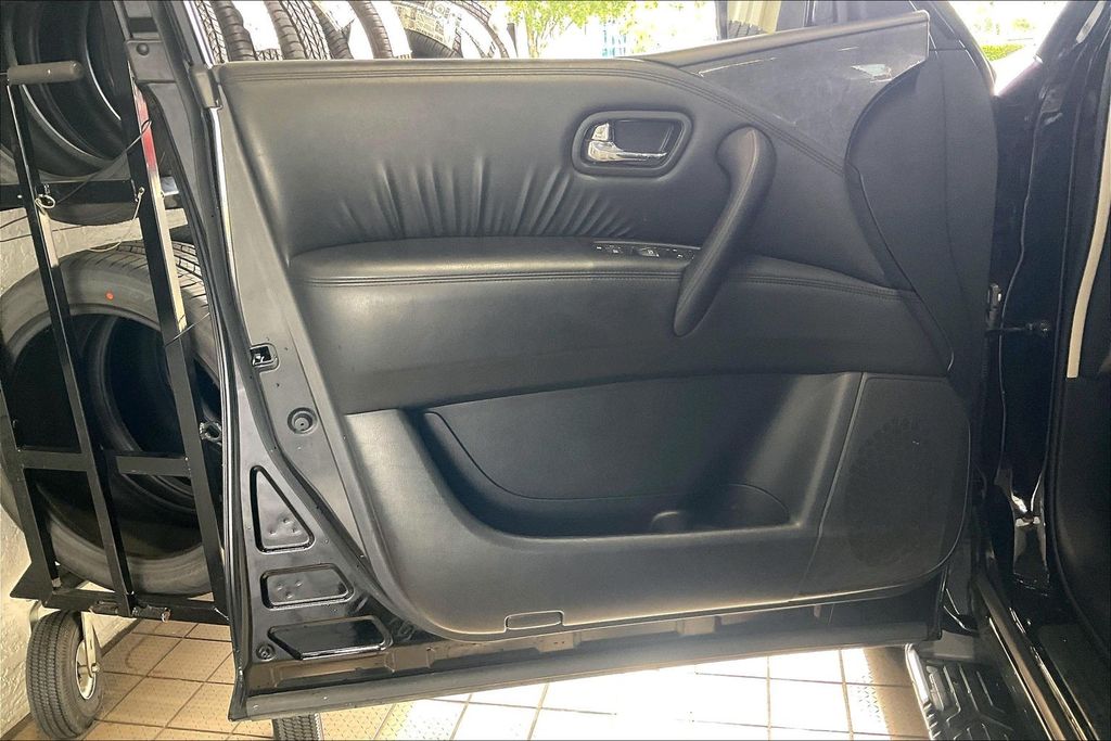 nissan armada 2024 JN8AY2AD3R9709254 image nissan armada 2024 JN8AY2AD3R9709254 image