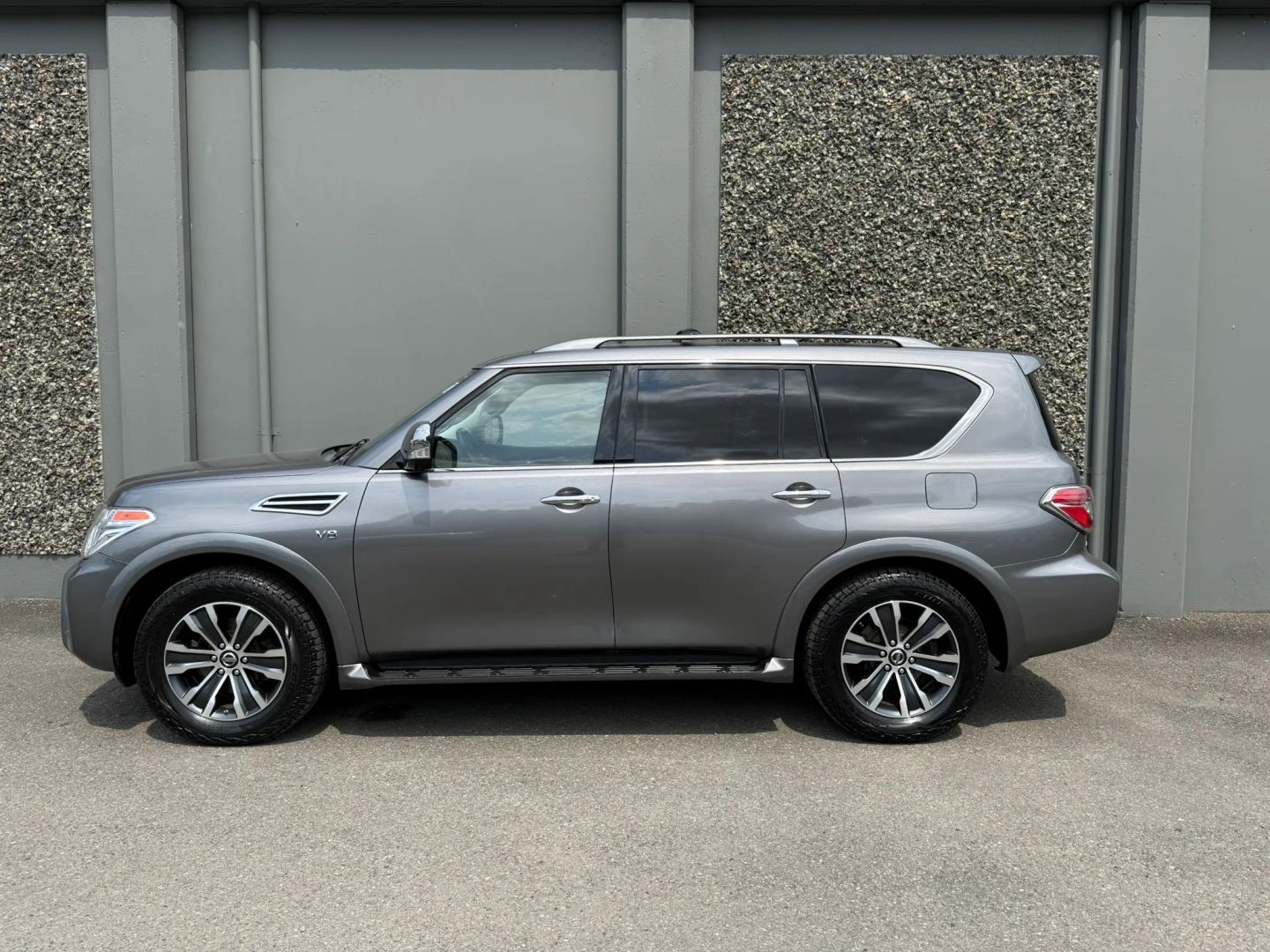nissan armada 2020 JN8AY2NC3LX516767 image nissan armada 2020 JN8AY2NC3LX516767 image