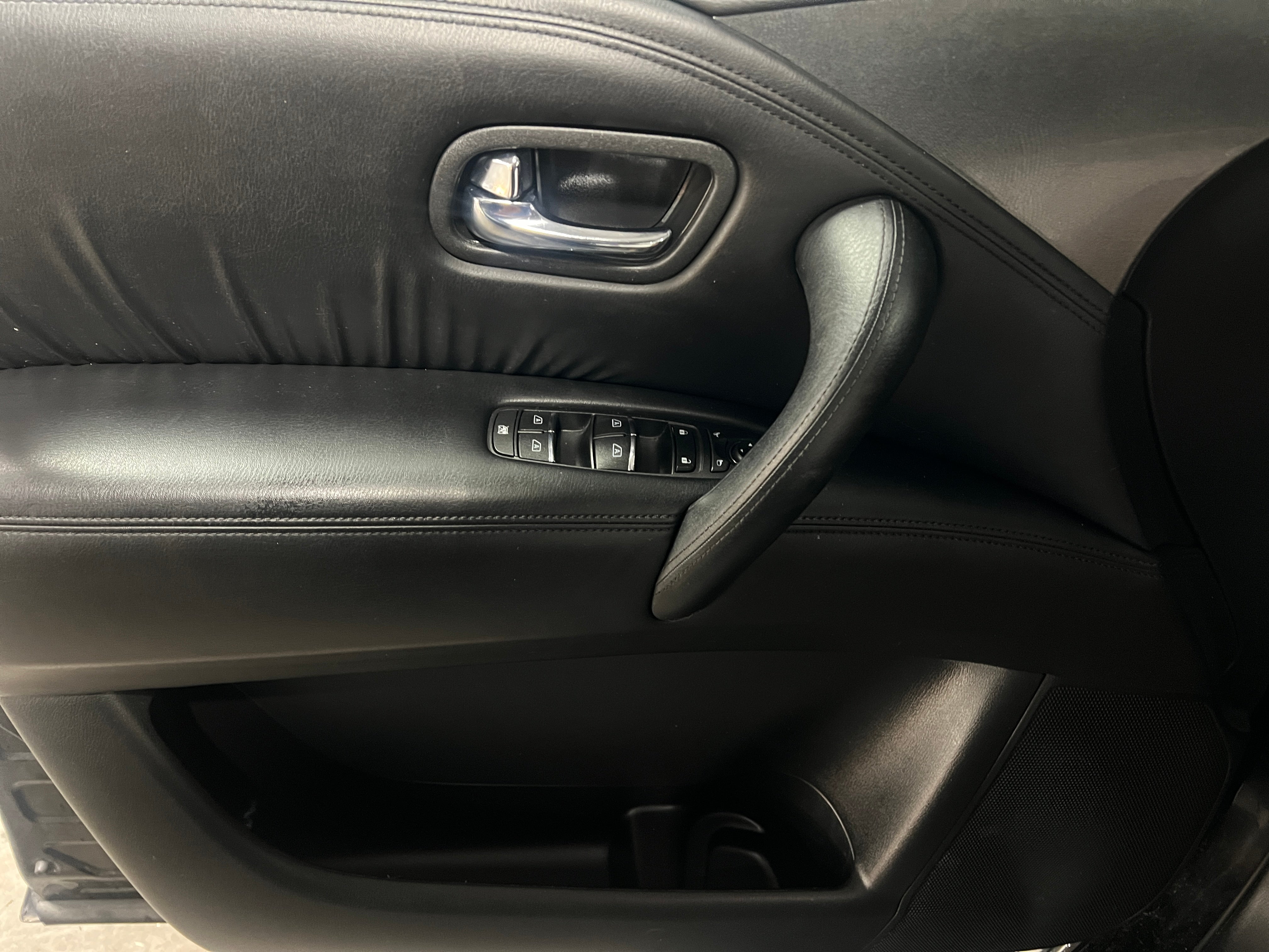 nissan armada 2022 JN8AY2AD4N9678185 image nissan armada 2022 JN8AY2AD4N9678185 image