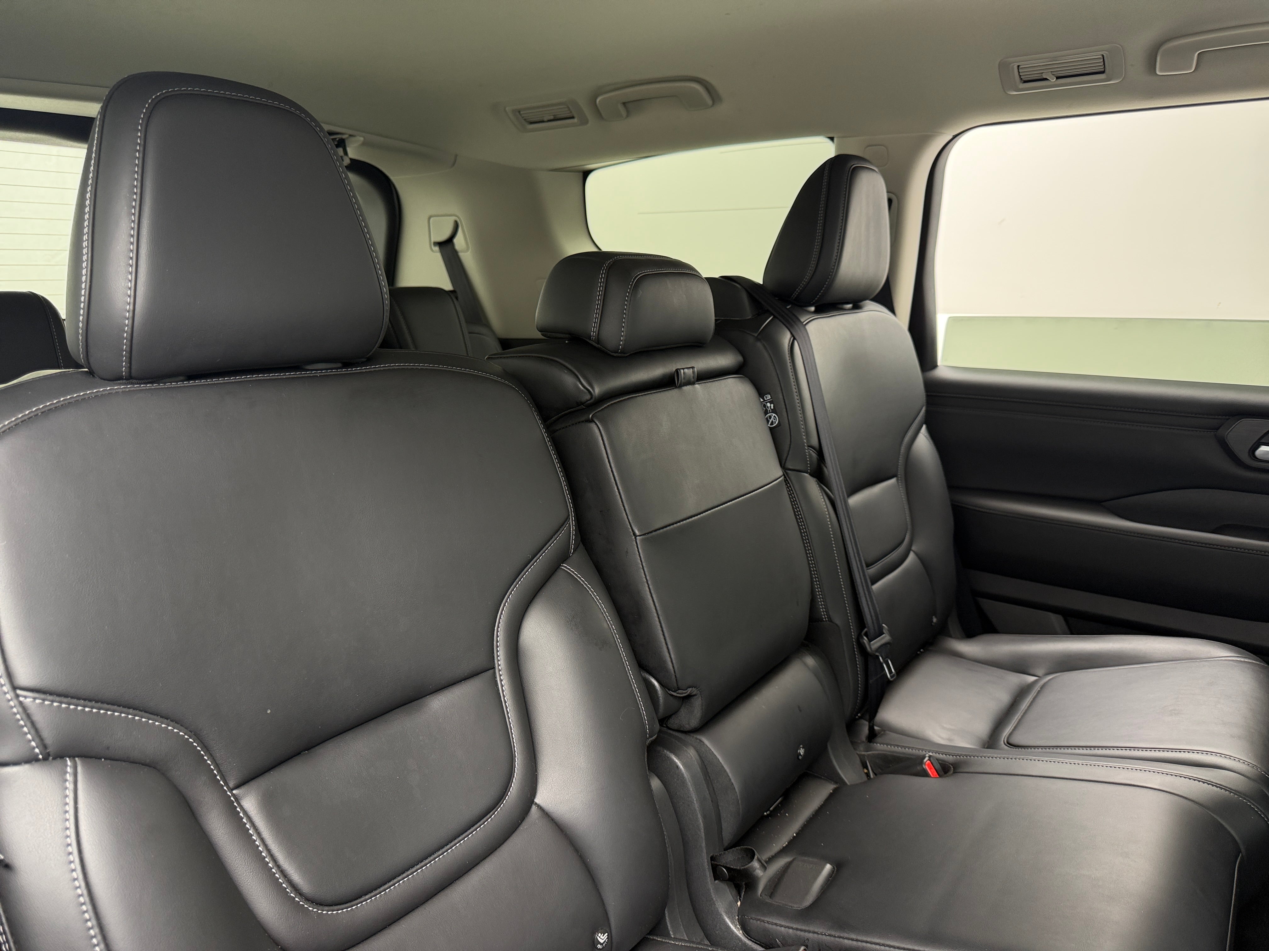 nissan armada 2025 JN8AY3AD3S9301087 image nissan armada 2025 JN8AY3AD3S9301087 image