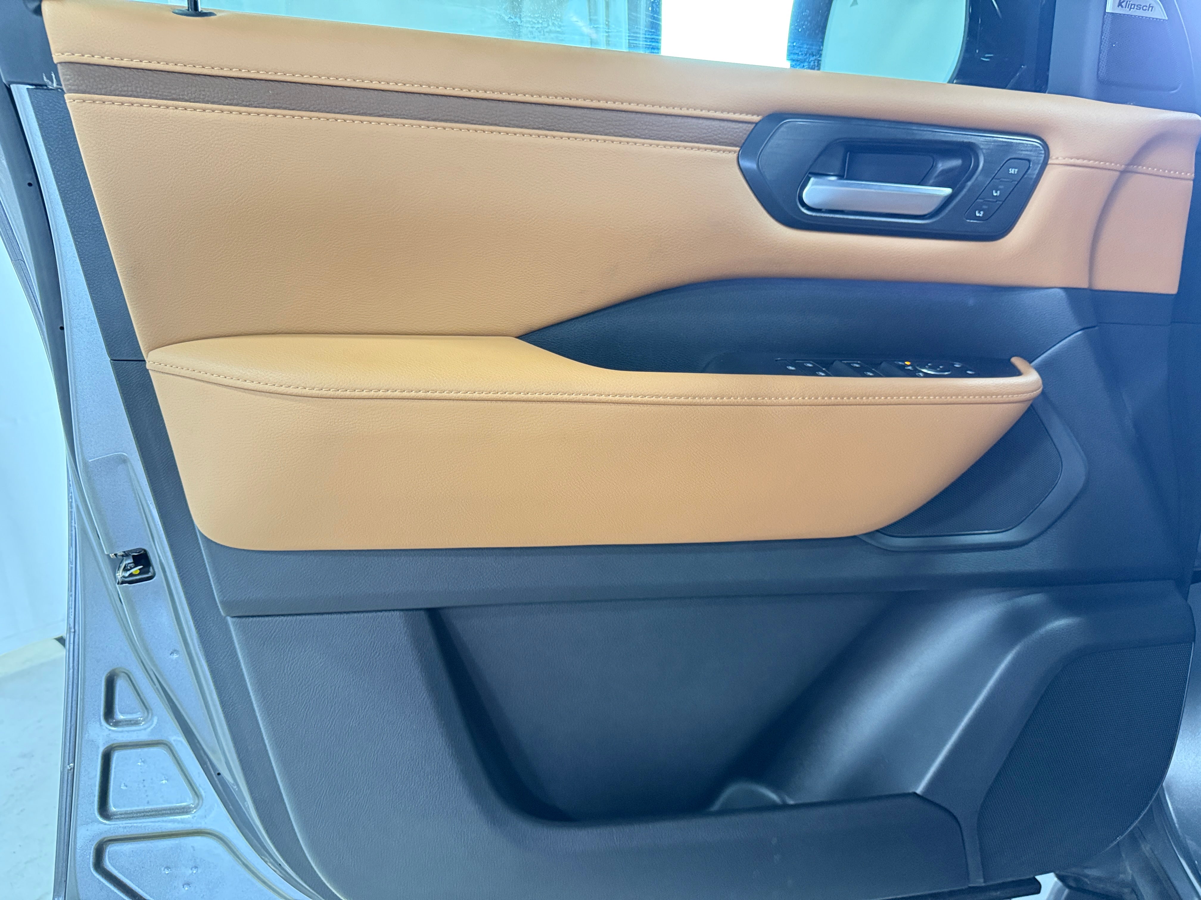 nissan armada 2025 JN8AY3BA9S9001929 image nissan armada 2025 JN8AY3BA9S9001929 image