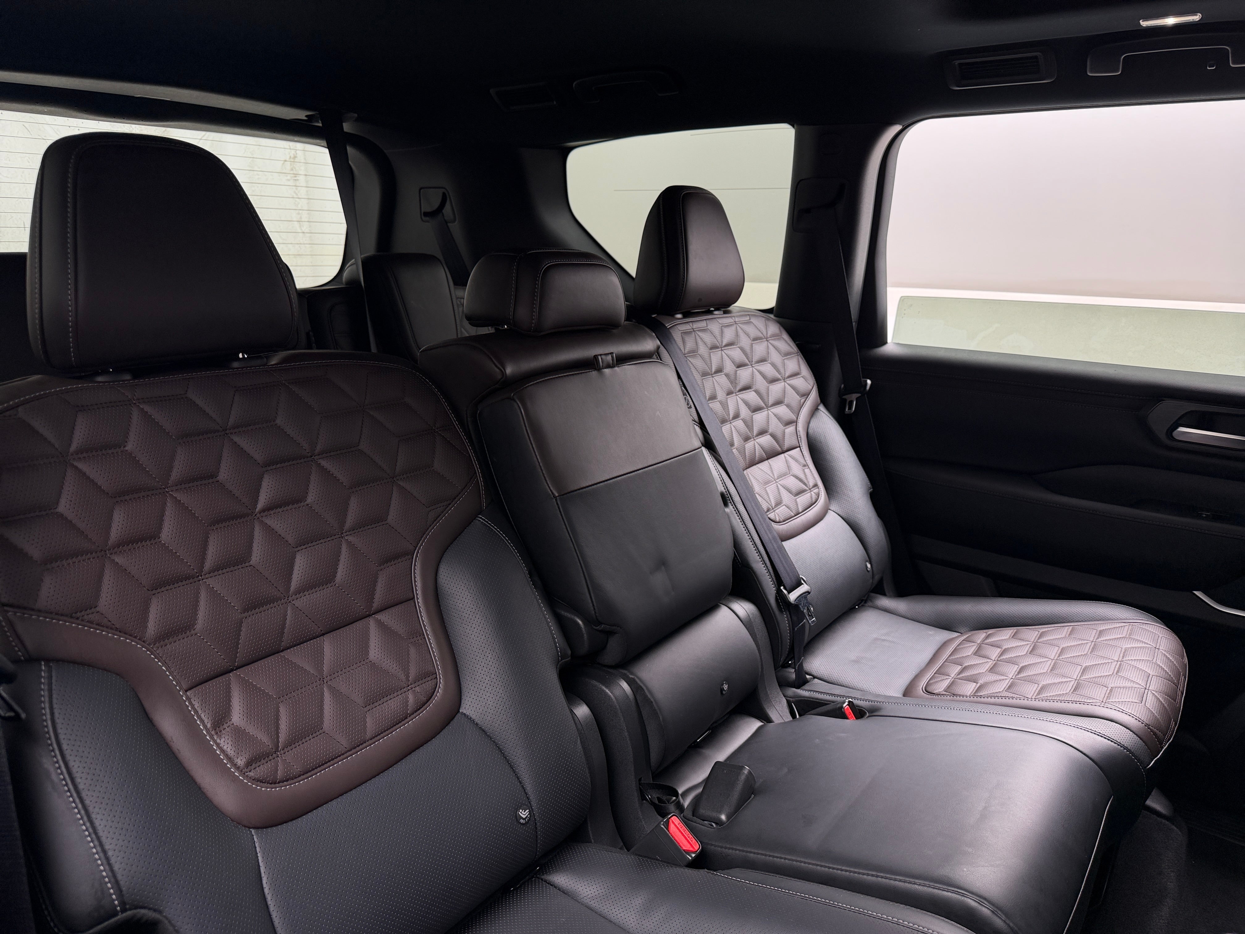 nissan armada 2025 JN8AY3EE3S9401578 image nissan armada 2025 JN8AY3EE3S9401578 image
