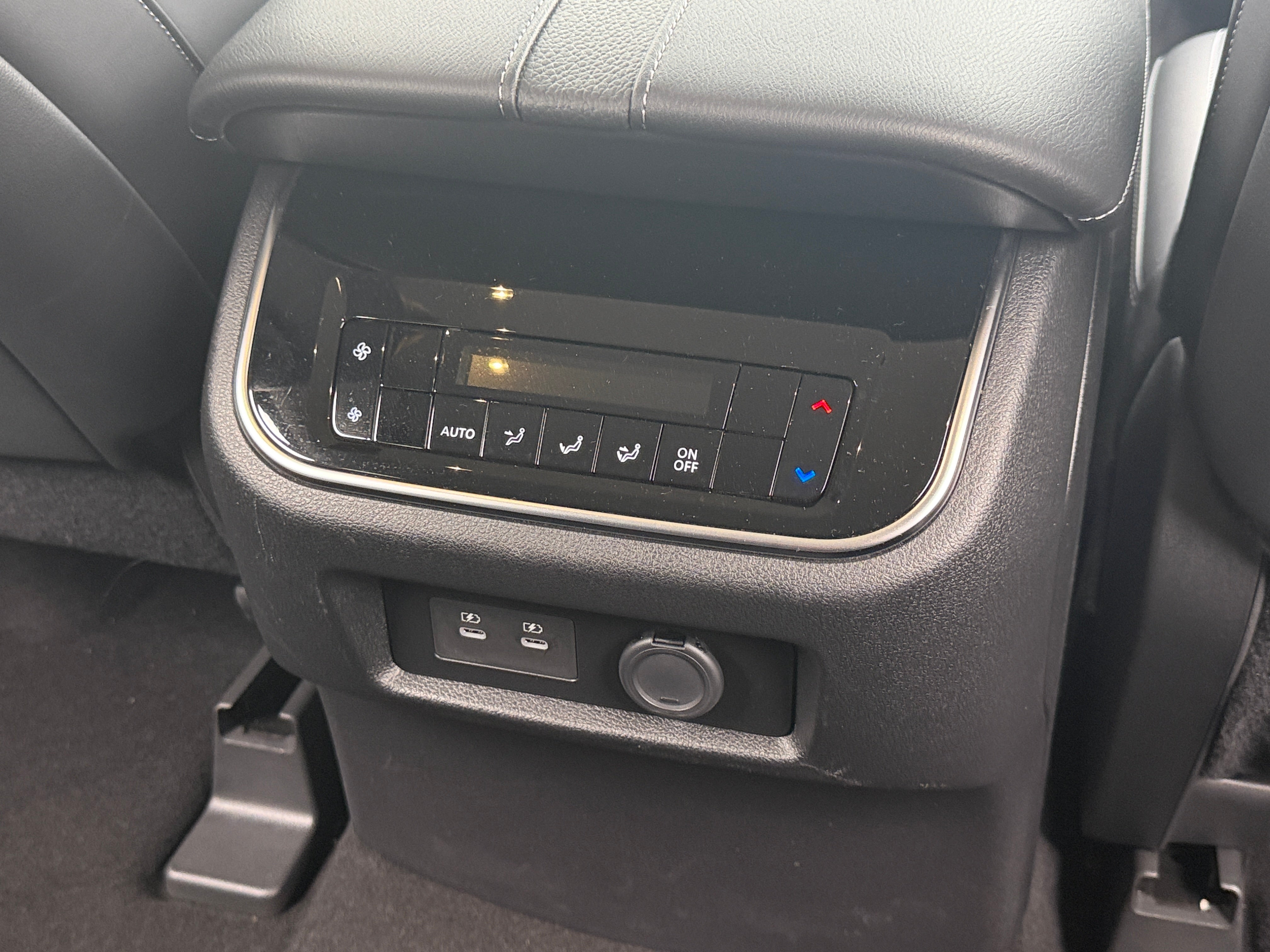 nissan armada 2025 JN8AY3AE7S9403405 image nissan armada 2025 JN8AY3AE7S9403405 image