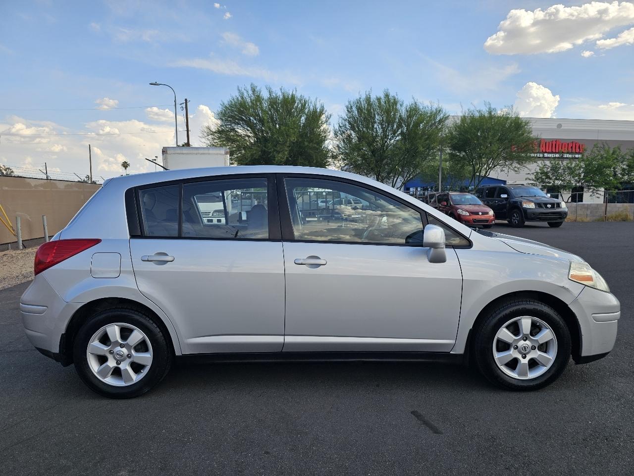 nissan versa 2008 3N1BC13E28L368159 image nissan versa 2008 3N1BC13E28L368159 image