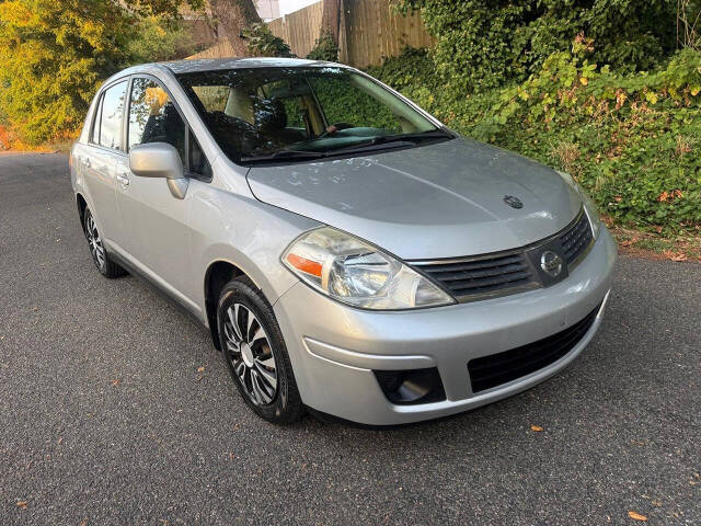 nissan versa 2009 3N1BC11E69L390606 image nissan versa 2009 3N1BC11E69L390606 image