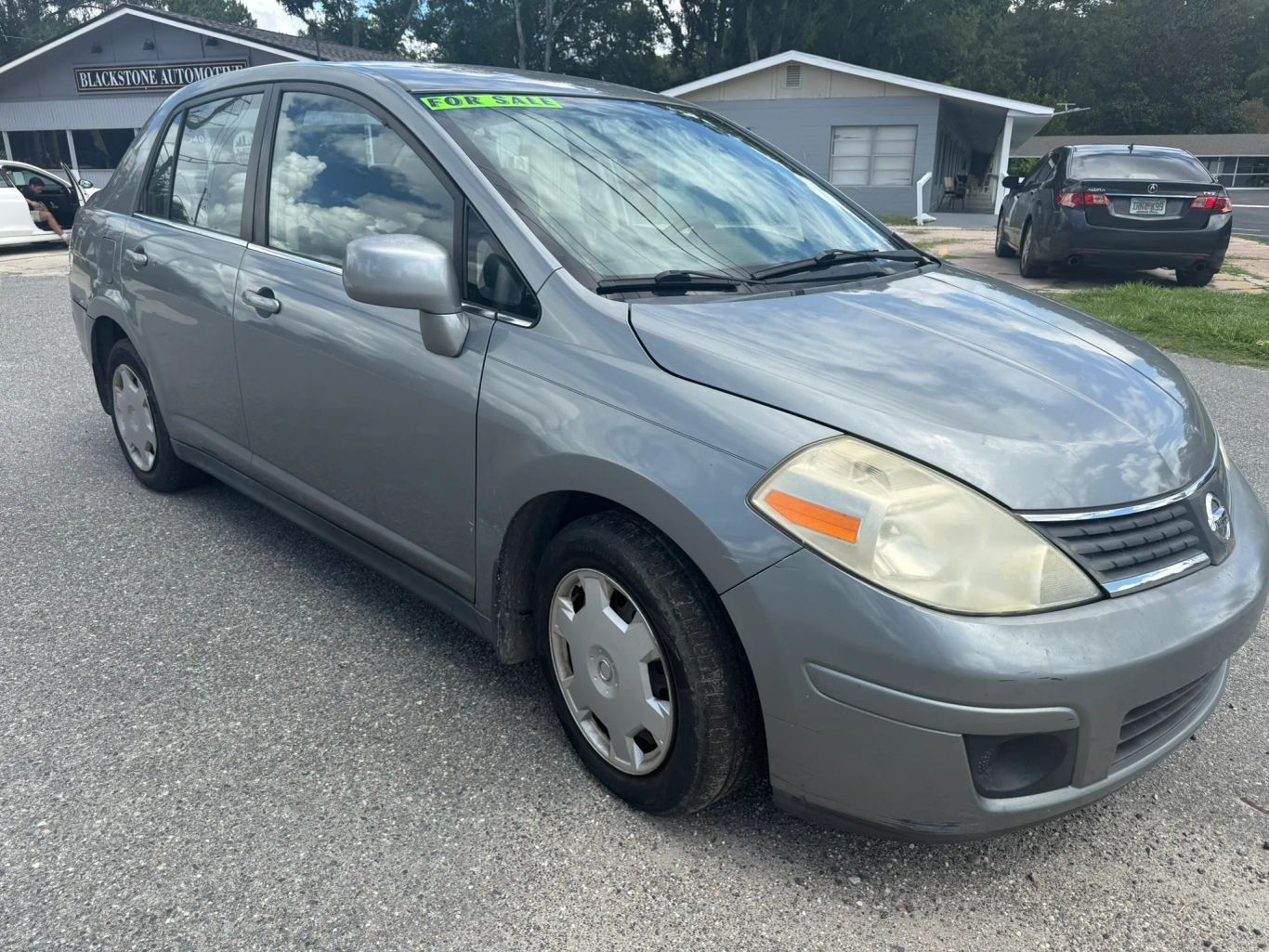 nissan versa 2007 3N1BC11E67L417235 image nissan versa 2007 3N1BC11E67L417235 image