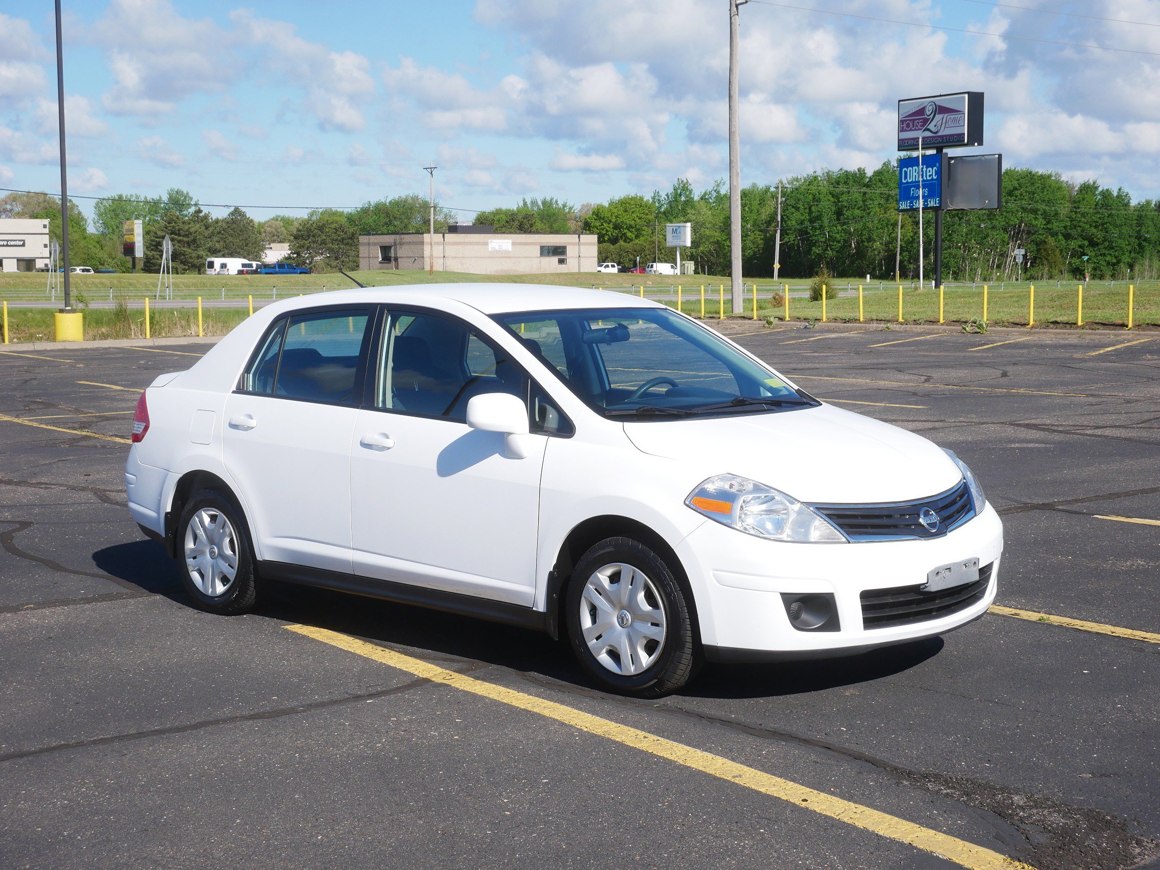 nissan versa 2010 3N1BC1AP1AL374609 image nissan versa 2010 3N1BC1AP1AL374609 image