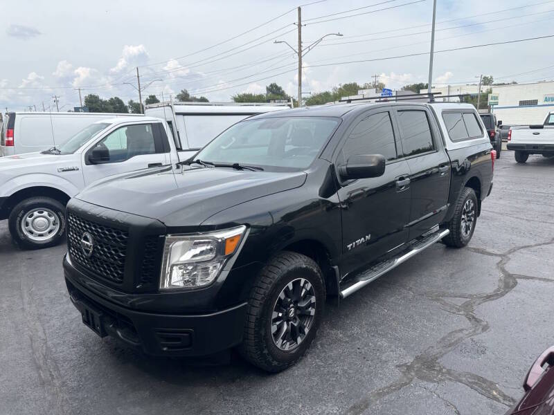 nissan titan 2018 1N6AA1EJ1JN509217 image nissan titan 2018 1N6AA1EJ1JN509217 image