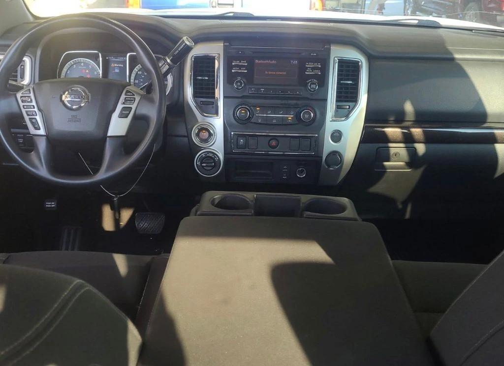 nissan titan 2018 1N6AA1EJXJN545343 image nissan titan 2018 1N6AA1EJXJN545343 image