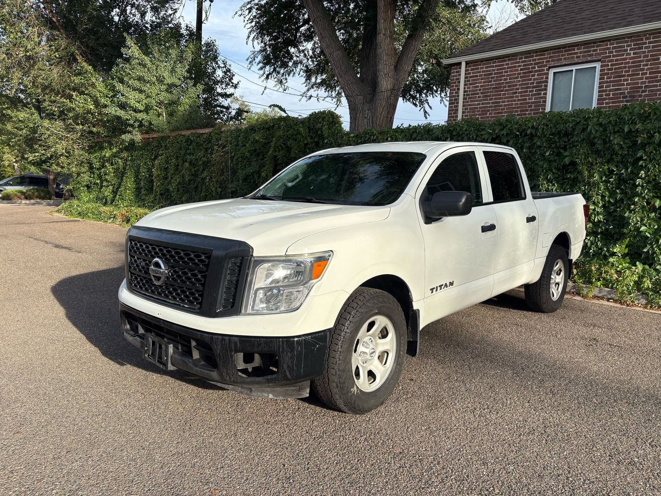 nissan titan 2018 1N6AA1EJ4JN536895 image nissan titan 2018 1N6AA1EJ4JN536895 image