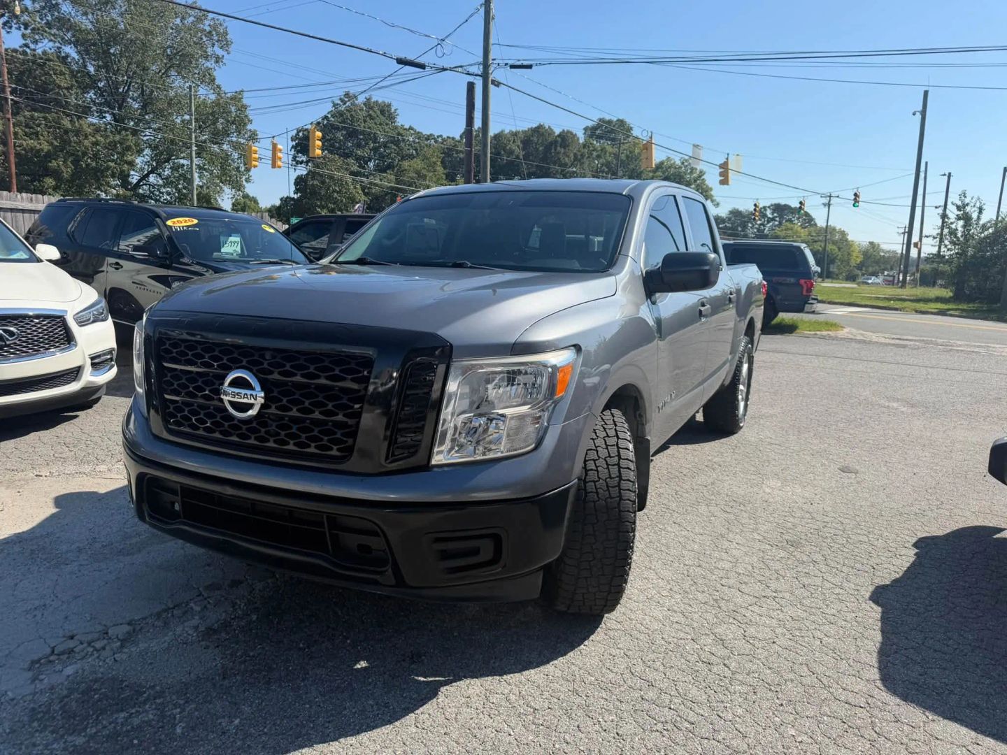 nissan titan 2017 1N6AA1EJ4HN554338 image nissan titan 2017 1N6AA1EJ4HN554338 image