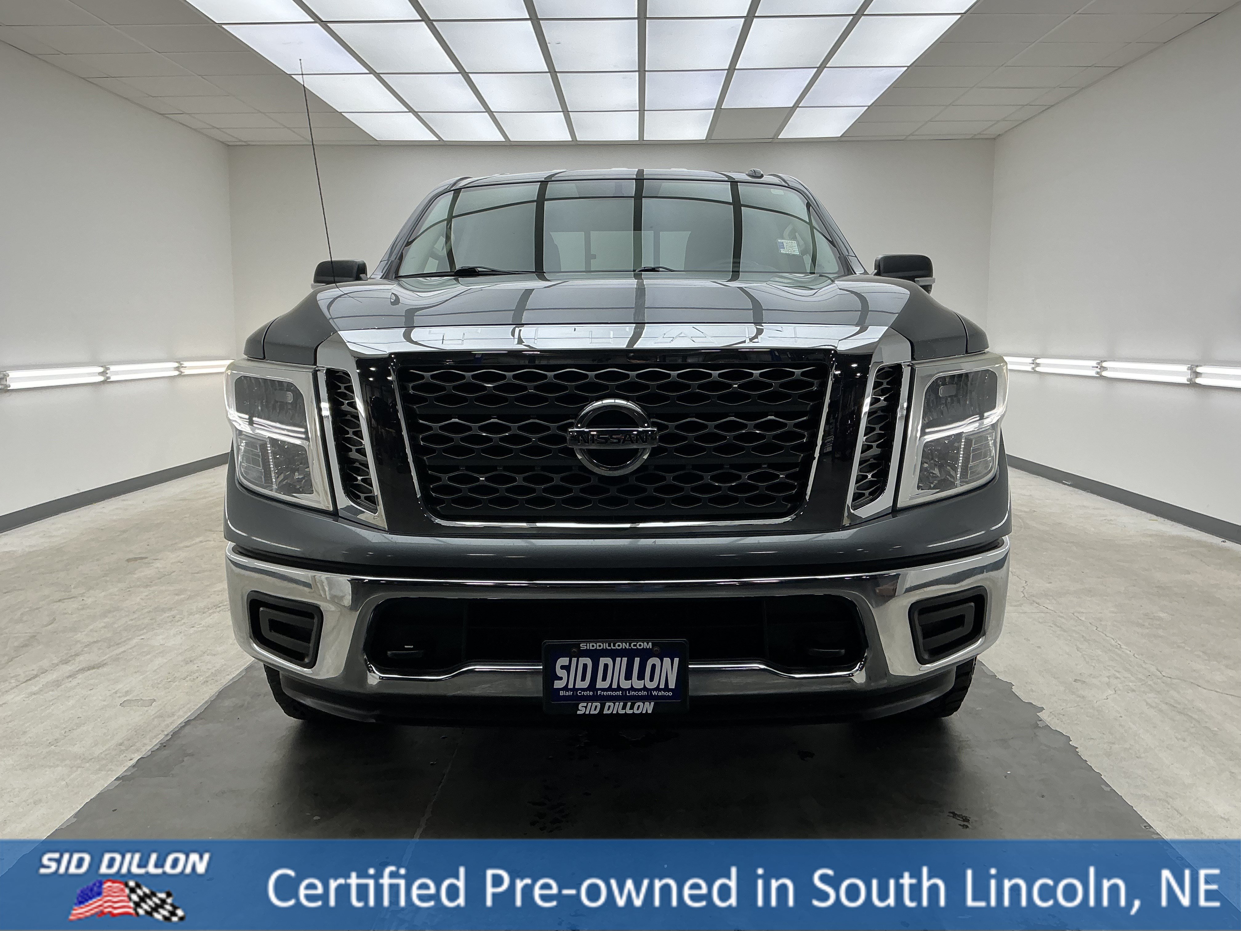 nissan titan 2017 1N6AA1EJXHN548110 image nissan titan 2017 1N6AA1EJXHN548110 image