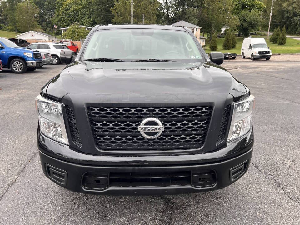 nissan titan 2017 1N6AA1R88HN566533 image nissan titan 2017 1N6AA1R88HN566533 image